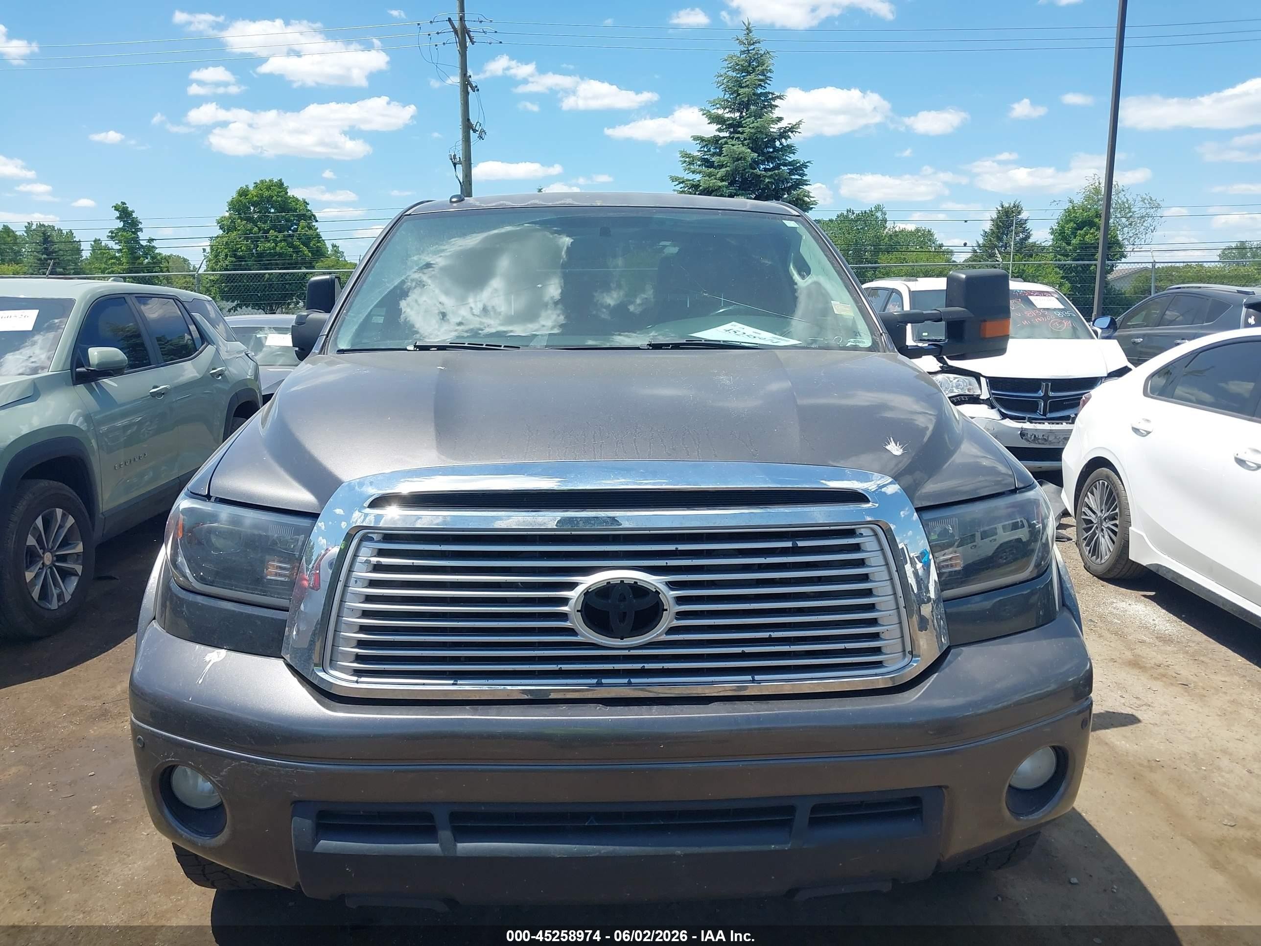 2012 Toyota Tundra Limited 5.7l V8 Gray vin: 5TFHW5F1XCX233149