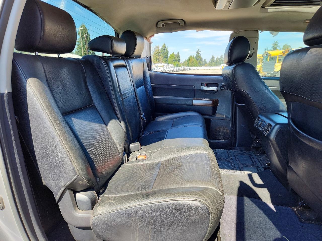 2012 Toyota Tundra Crewmax Limited Silver vin: 5TFHY5F11CX256670