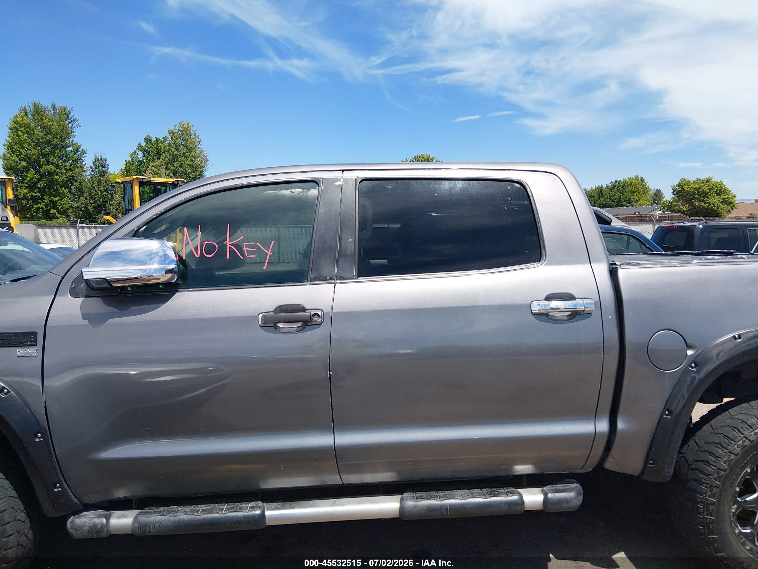 2011 Toyota Tundra Limited 5.7l V8 Gray vin: 5TFHY5F12BX205614