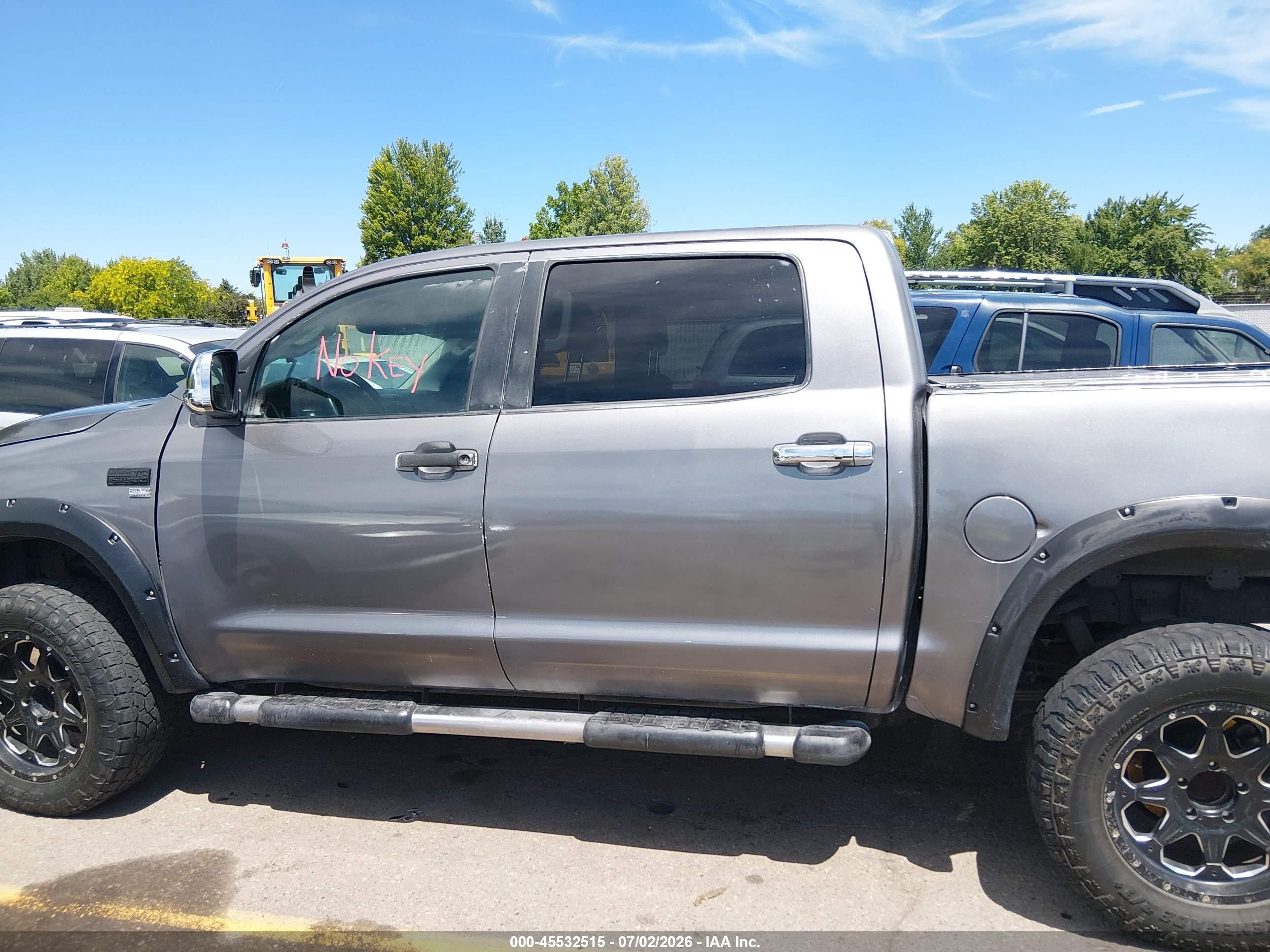 2011 Toyota Tundra Limited 5.7l V8 Gray vin: 5TFHY5F12BX205614
