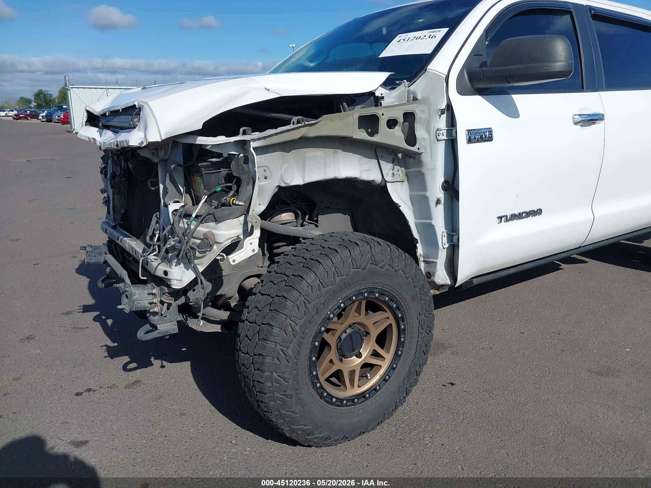 2014 Toyota Tundra Limited 5.7l V8 White vin: 5TFHY5F13EX343084