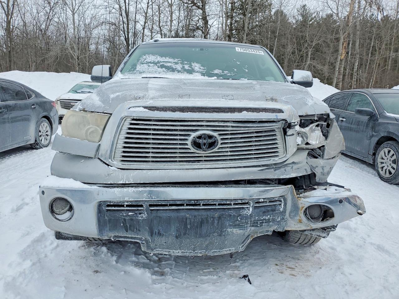 2010 Toyota Tundra Crewmax Limited Серебряный vin: 5TFHY5F15AX145746