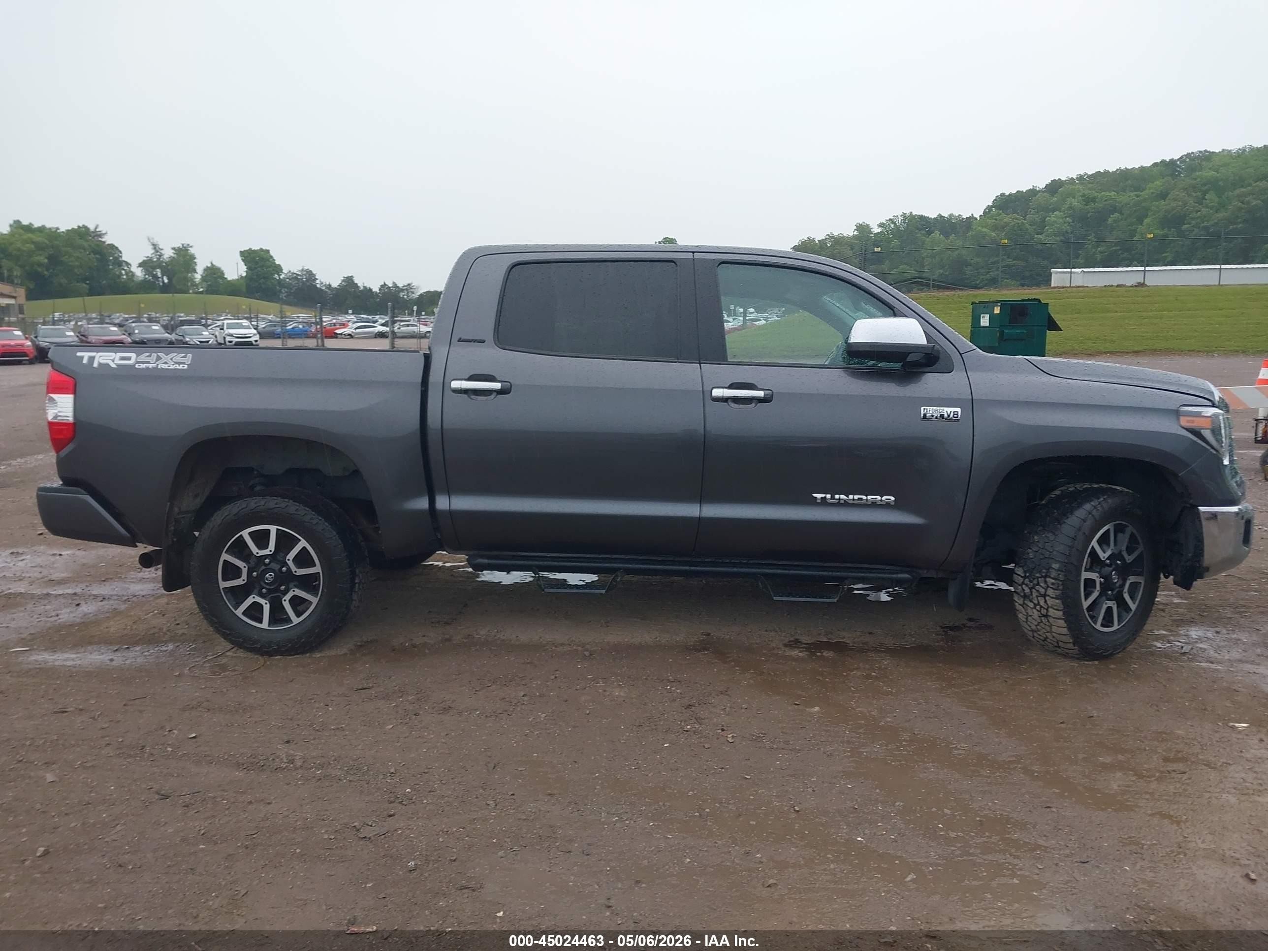 2021 Toyota Tundra Limited Gray vin: 5TFHY5F15MX001585