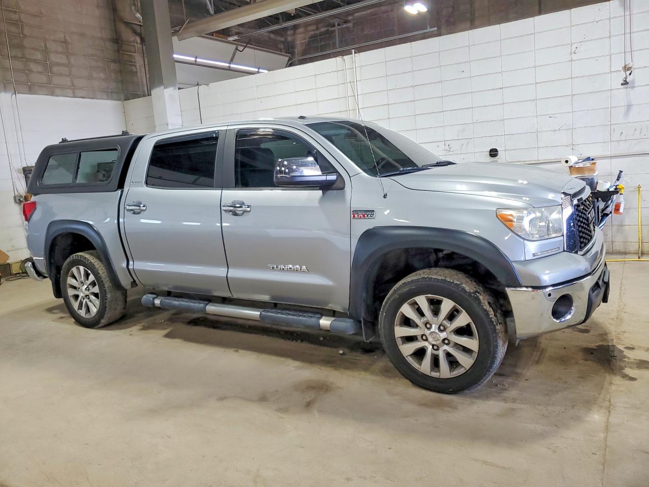2011 Toyota Tundra Crewmax Limited Silver vin: 5TFHY5F16BX206023