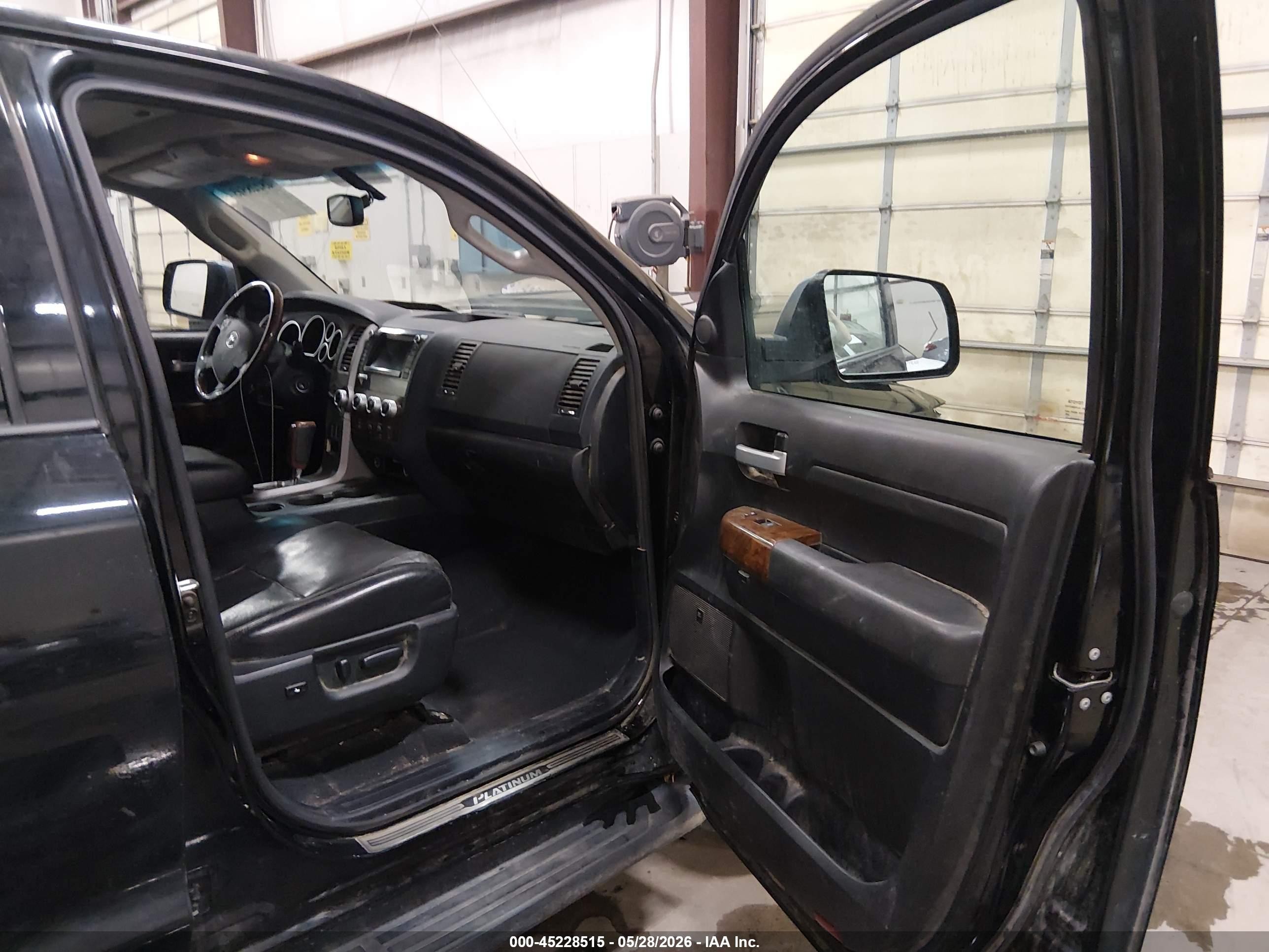 2013 Toyota Tundra Platinum 5.7l V8 Black vin: 5TFHY5F16DX279508