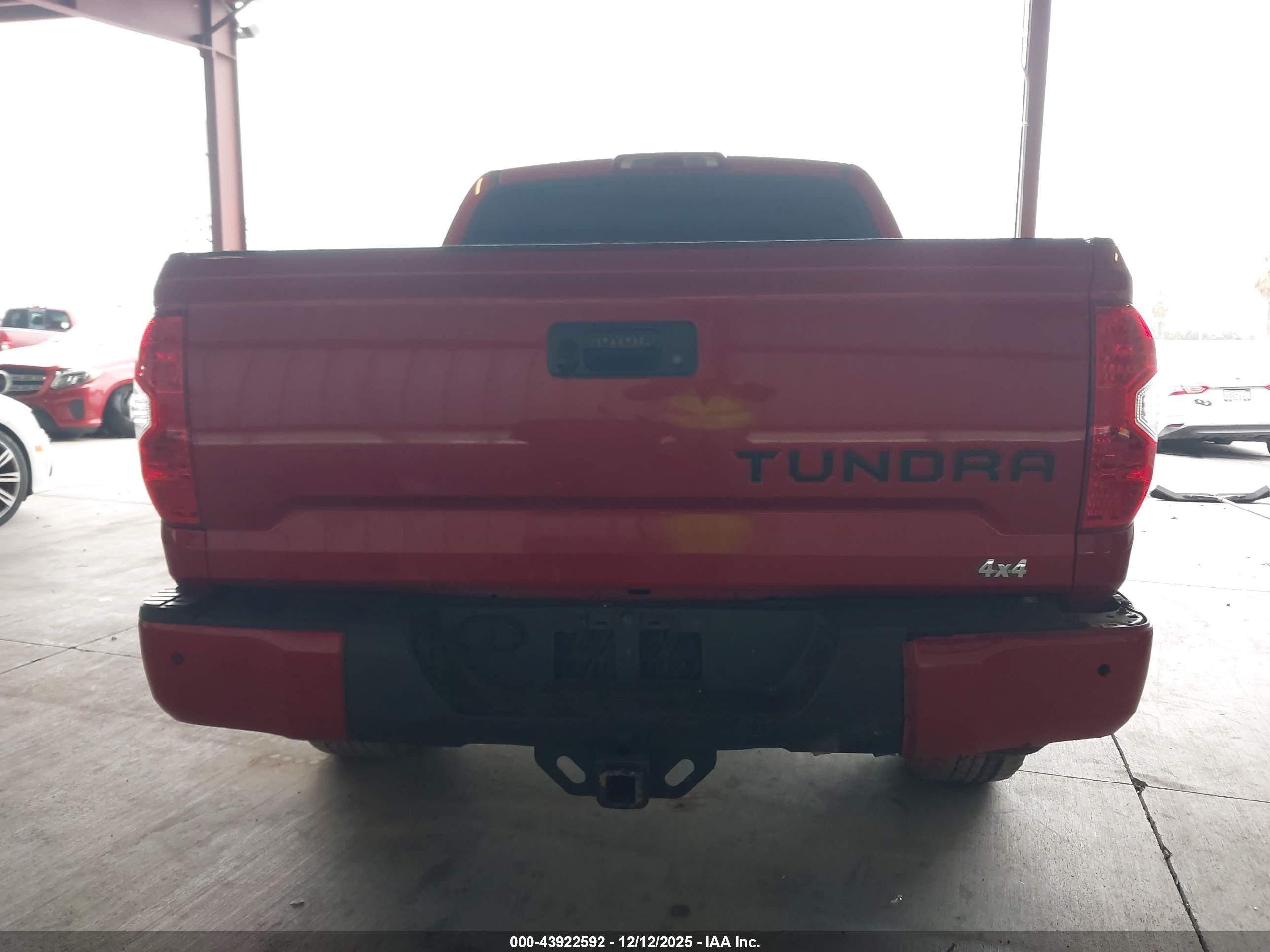 2019 Toyota Tundra Limited 5.7l V8 Red vin: 5TFHY5F16KX837578