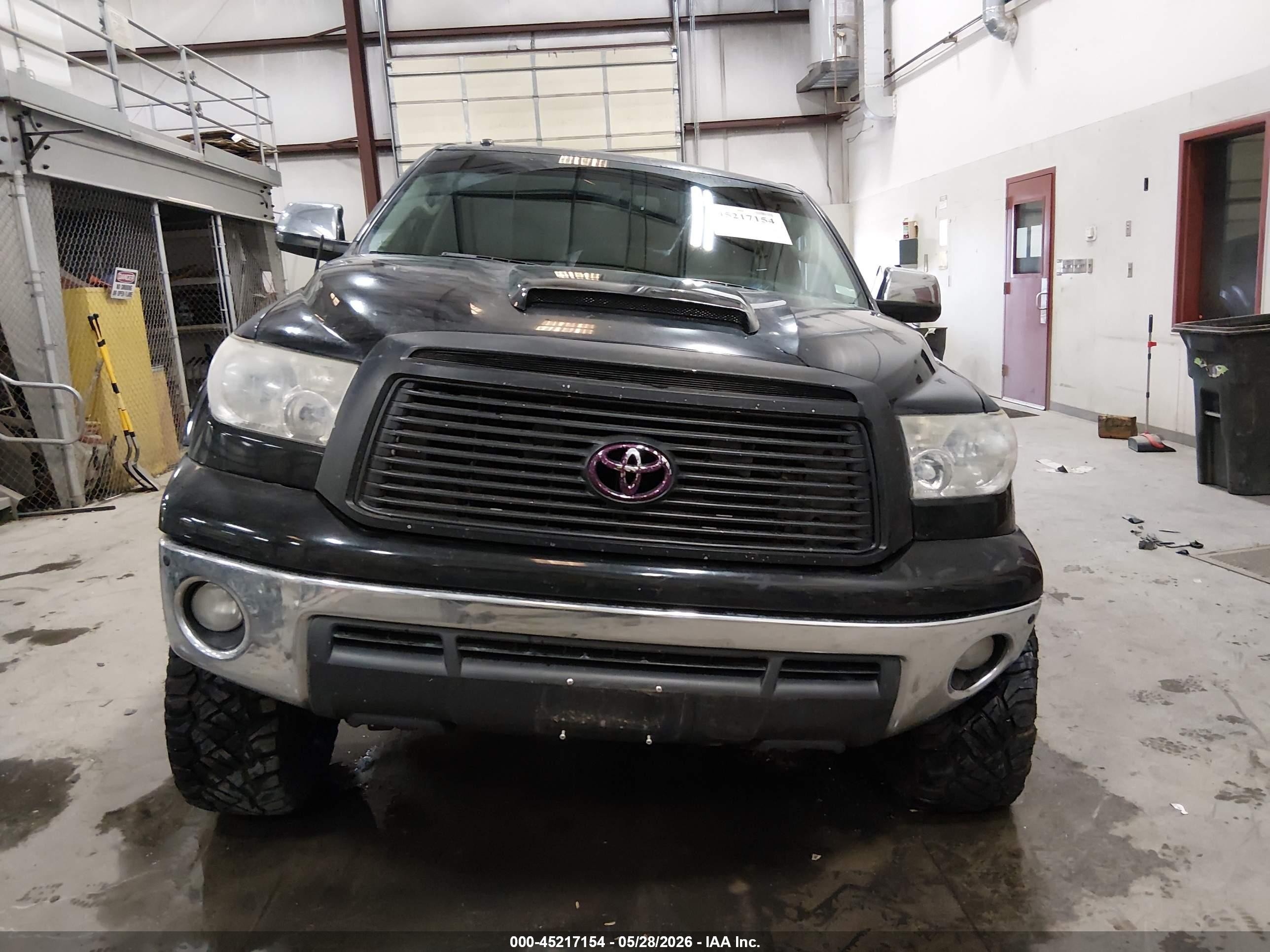 2012 Toyota Tundra Crewmax Limited Черный vin: 5TFHY5F18CX245990