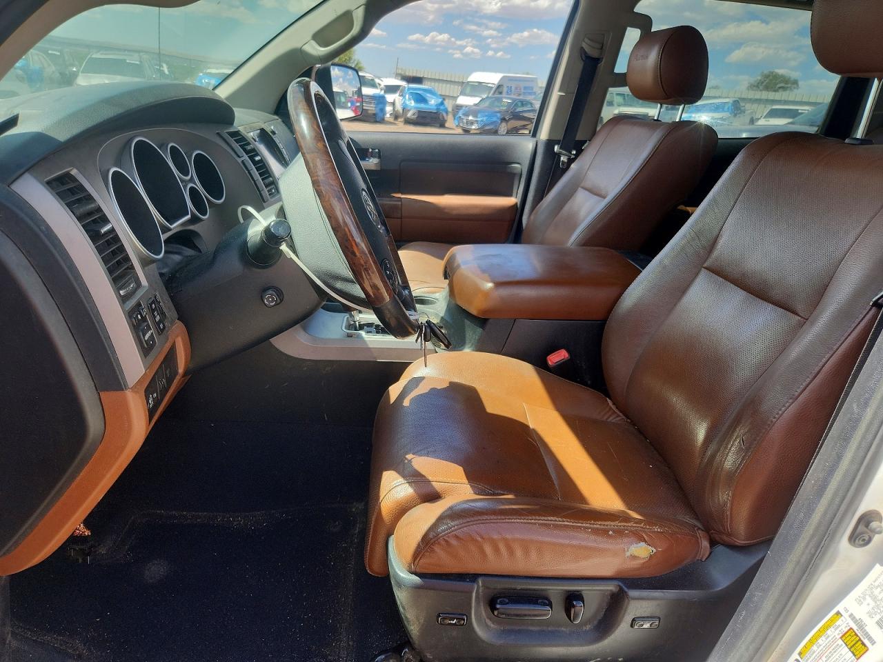 2012 Toyota Tundra Crewmax Limited Белый vin: 5TFHY5F18CX256536