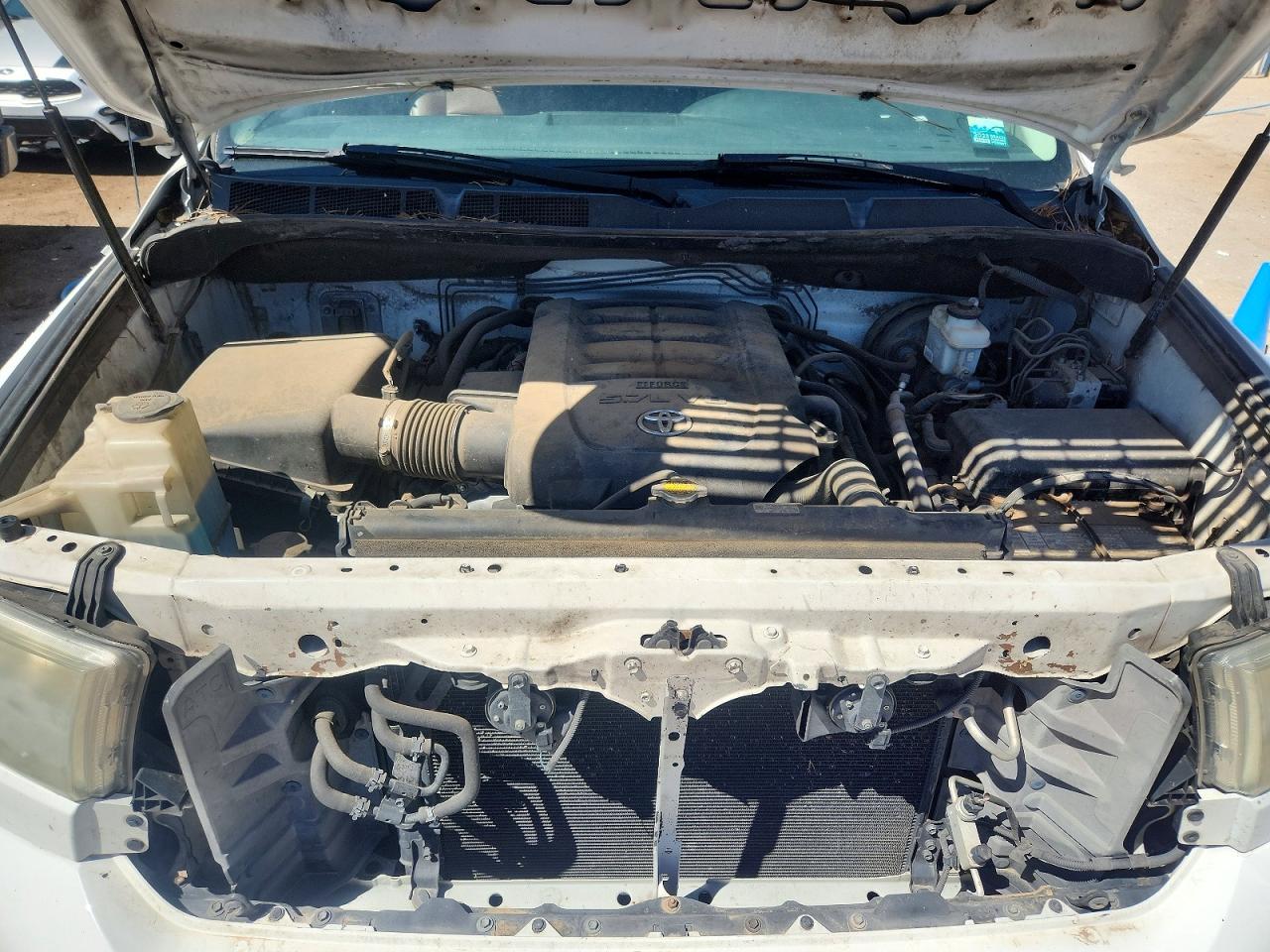 2012 Toyota Tundra Crewmax Limited Белый vin: 5TFHY5F18CX256536
