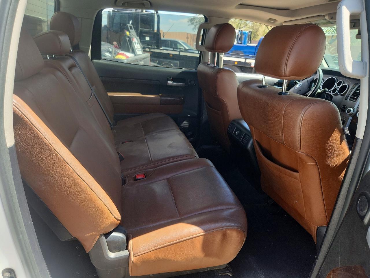 2012 Toyota Tundra Crewmax Limited Белый vin: 5TFHY5F18CX256536