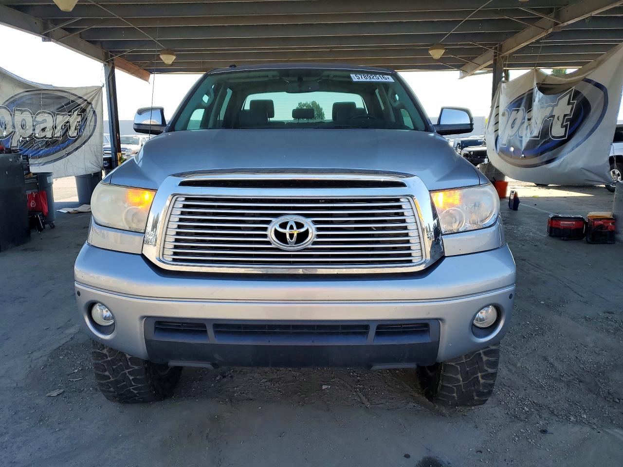 2013 Toyota Tundra Limited Серебряный vin: 5TFHY5F19DX278708