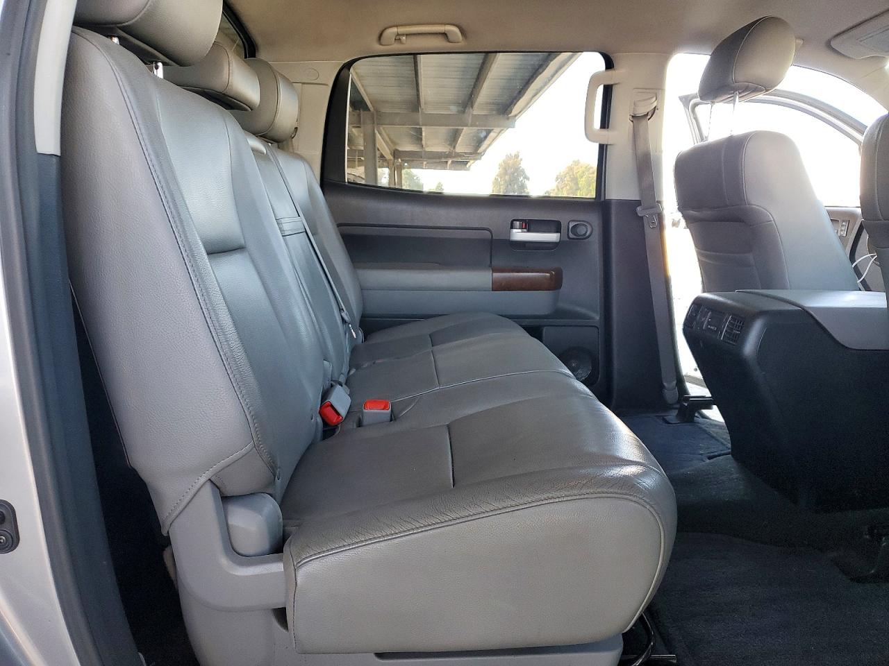 2013 Toyota Tundra Limited Серебряный vin: 5TFHY5F19DX278708