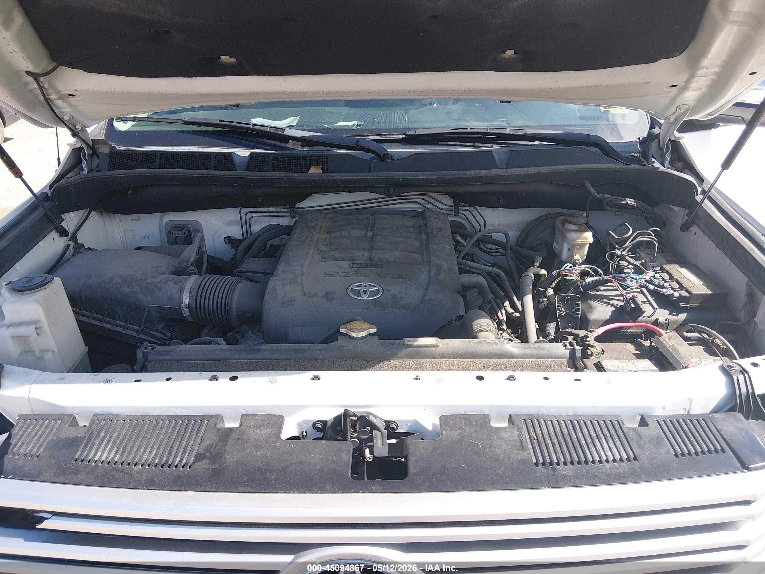 2015 Toyota Tundra Limited 5.7l V8 White vin: 5TFHY5F1XFX489287