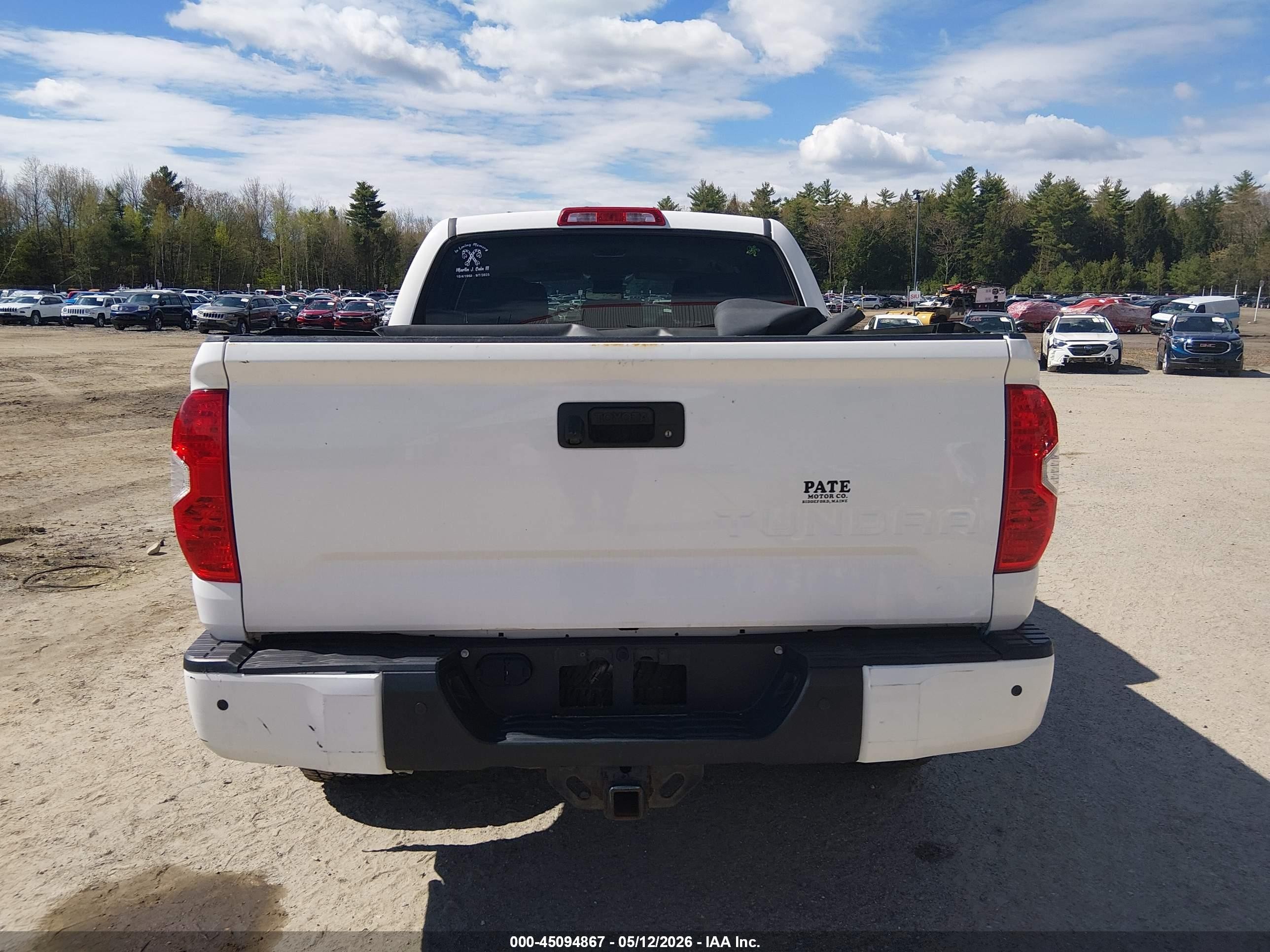 2015 Toyota Tundra Limited 5.7l V8 White vin: 5TFHY5F1XFX489287