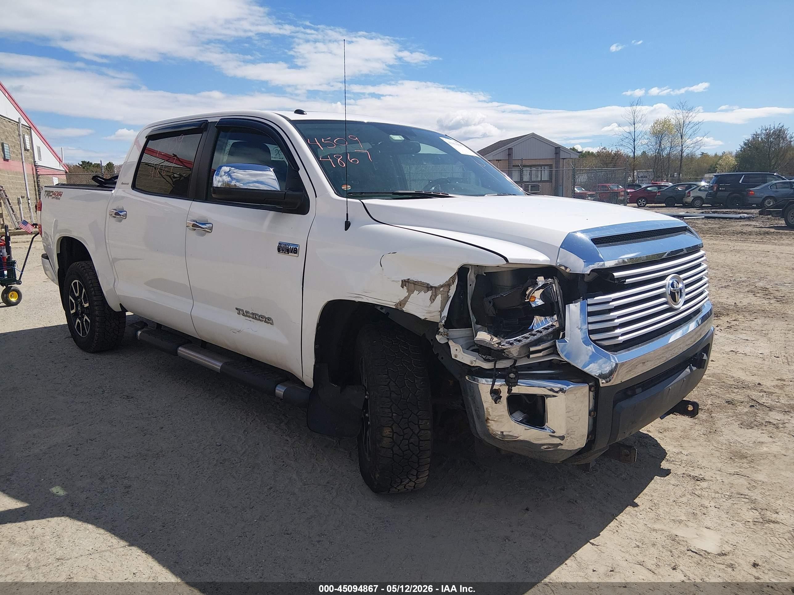 2015 Toyota Tundra Limited 5.7l V8 White vin: 5TFHY5F1XFX489287