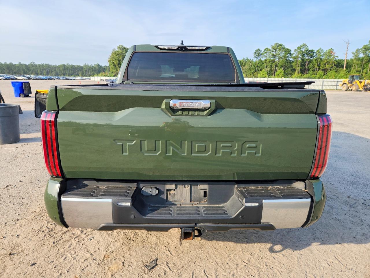 2022 Toyota Tundra Crewmax Limited Green vin: 5TFJA5AB1NX017287