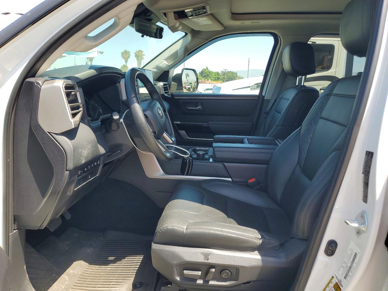 2022 Toyota Tundra Crewmax Limited White vin: 5TFJA5BC3NX001048
