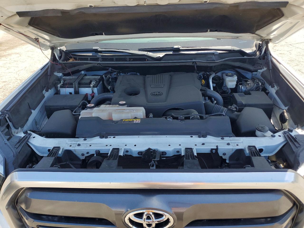 2022 Toyota Tundra Crewmax Limited White vin: 5TFJA5BC3NX001048