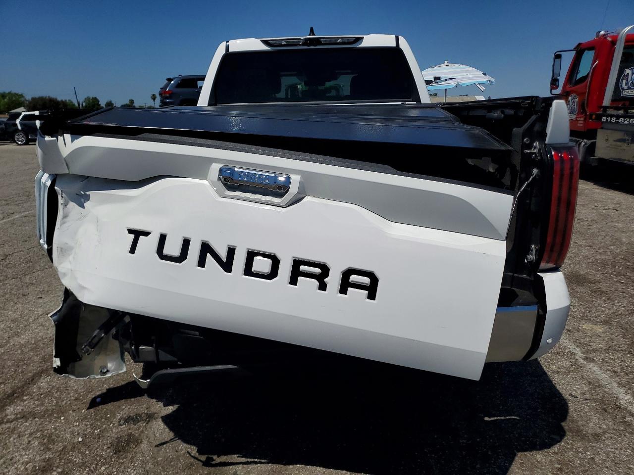 2022 Toyota Tundra Crewmax Limited White vin: 5TFJA5BC3NX001048