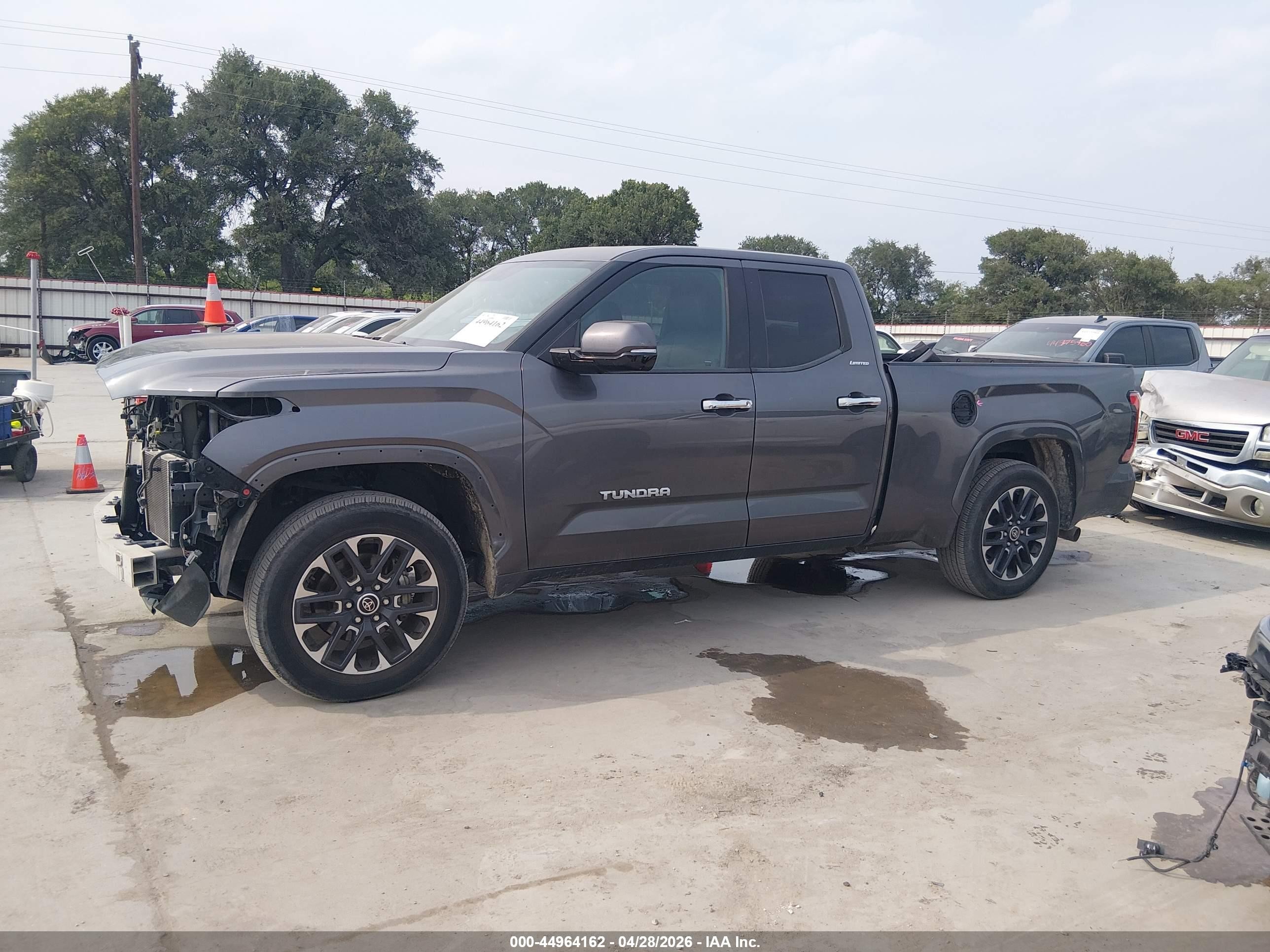 2022 Toyota Tundra Limited Gray vin: 5TFJA5DA6NX034086