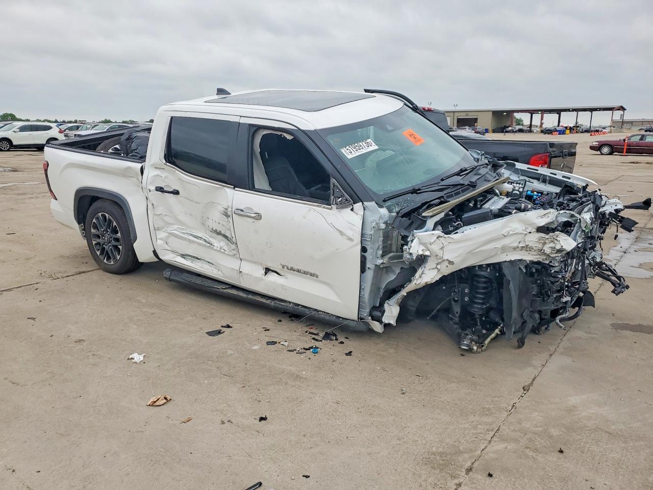 2026 Toyota Tundra Crewmax Limited White vin: 5TFJA5DB1TX374204