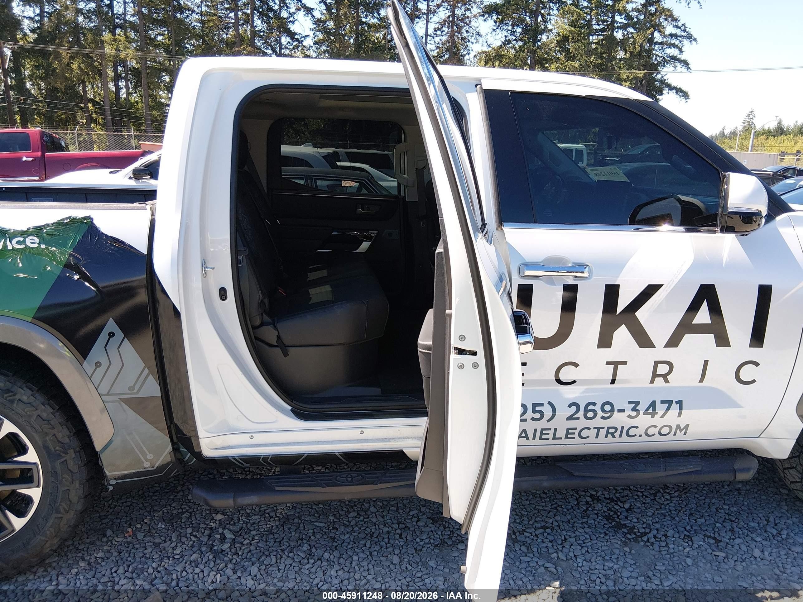 2022 Toyota Tundra Limited White vin: 5TFJA5DB7NX026734