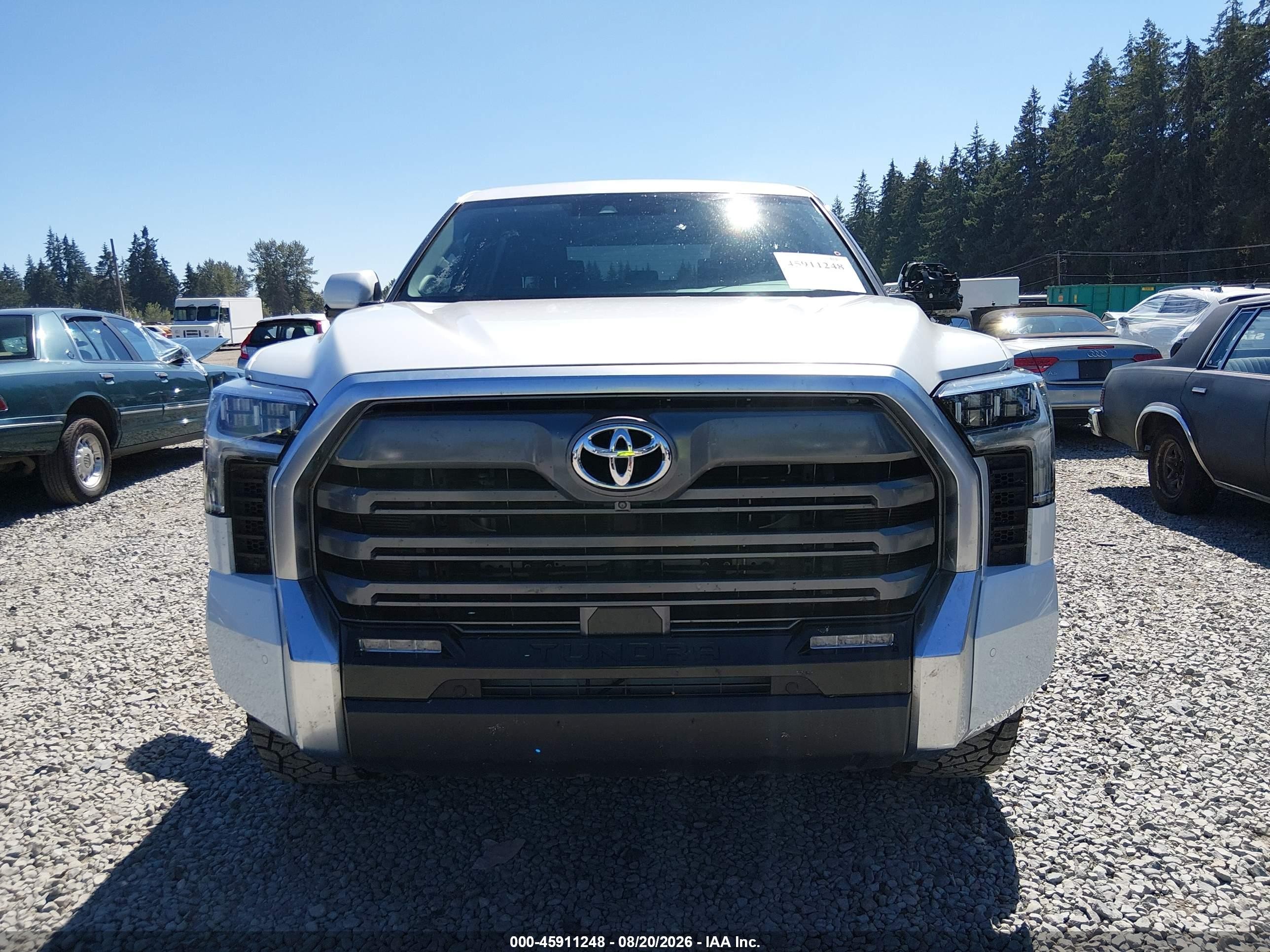 2022 Toyota Tundra Limited White vin: 5TFJA5DB7NX026734