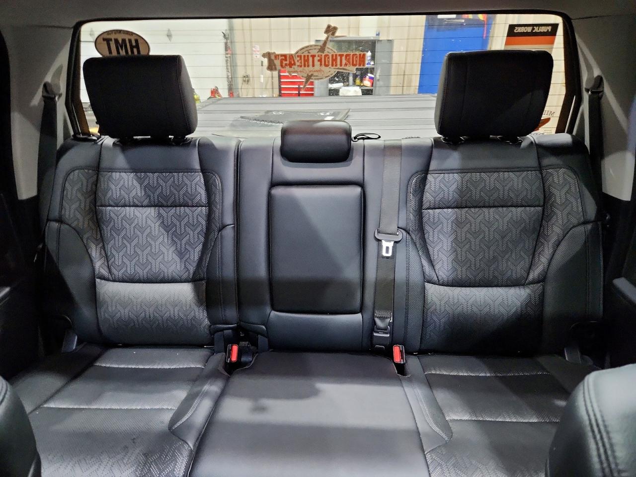 2022 Toyota Tundra Crewmax Limited Black vin: 5TFJA5EC5NX008627