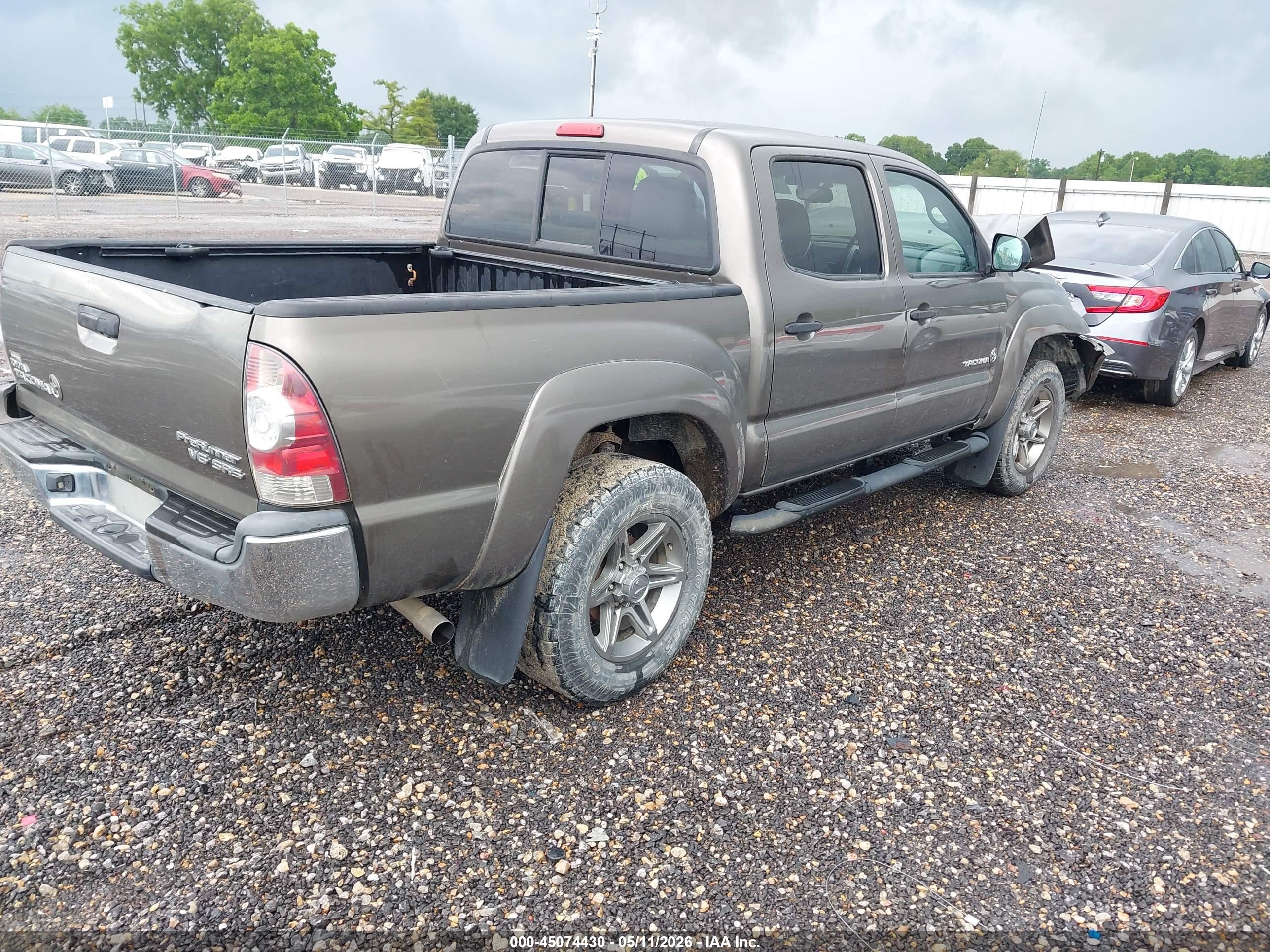 2013 Toyota Tacoma Prerunner V6 Brown vin: 5TFJU4GN0DX030288