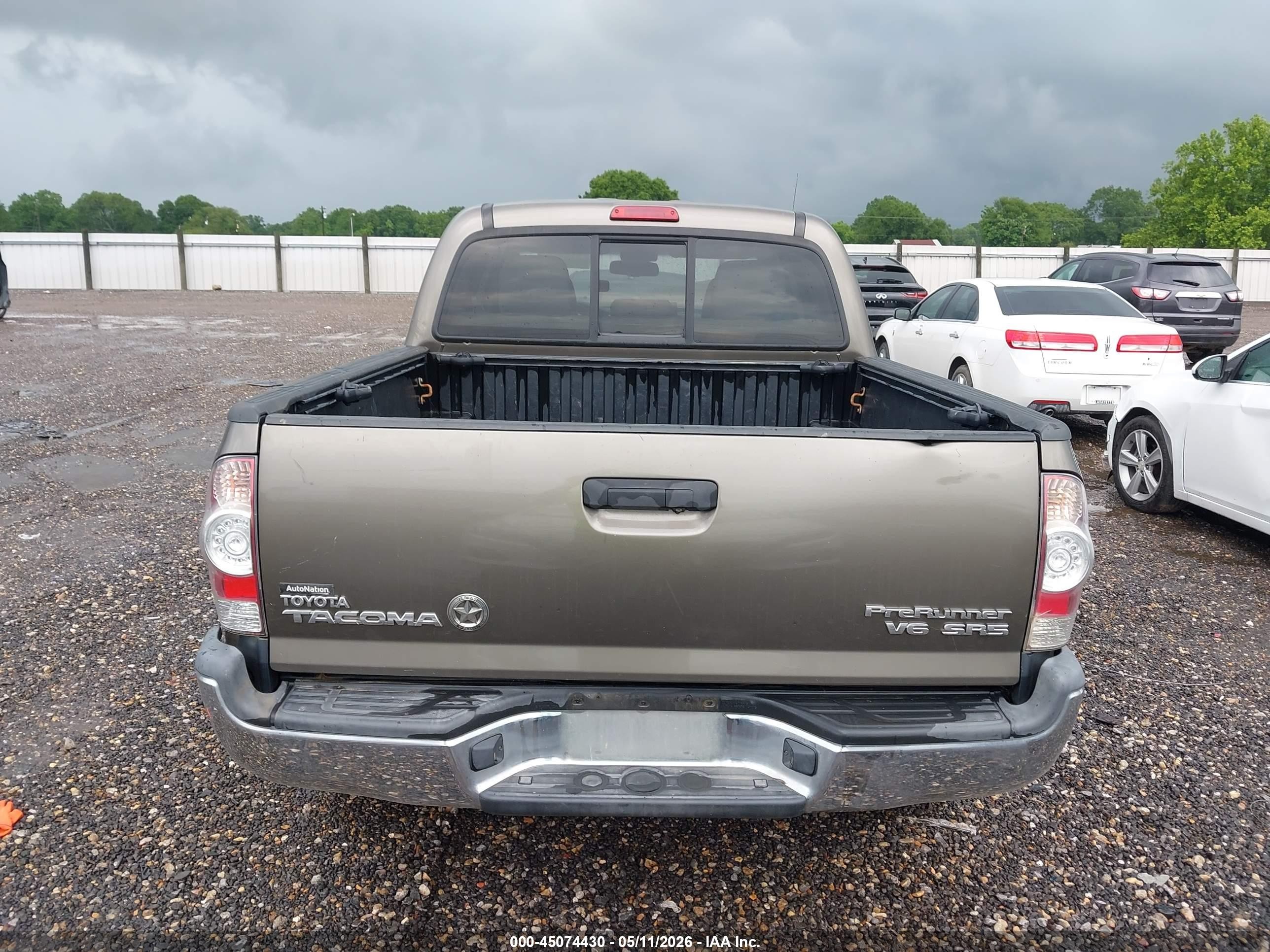 2013 Toyota Tacoma Prerunner V6 Brown vin: 5TFJU4GN0DX030288