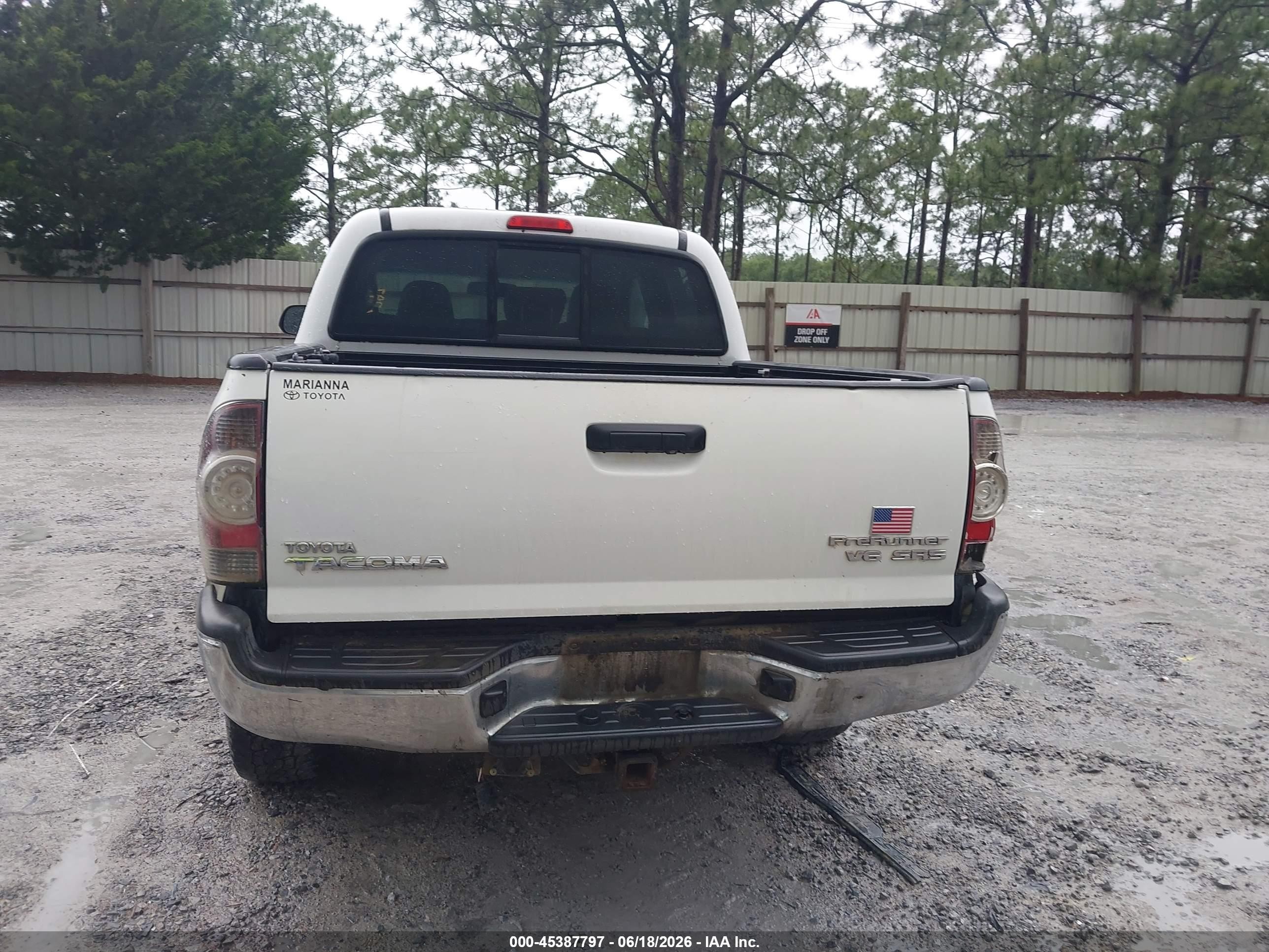 2013 Toyota Tacoma Prerunner V6 White vin: 5TFJU4GN0DX047494