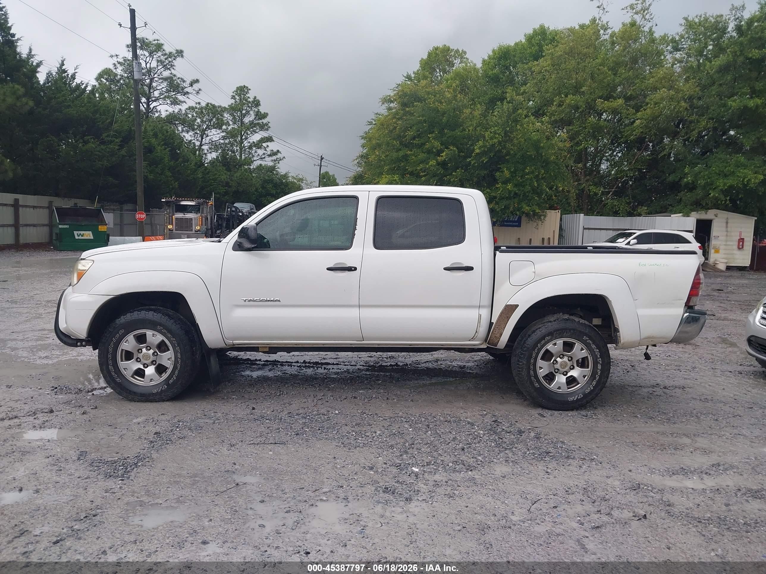 2013 Toyota Tacoma Prerunner V6 White vin: 5TFJU4GN0DX047494