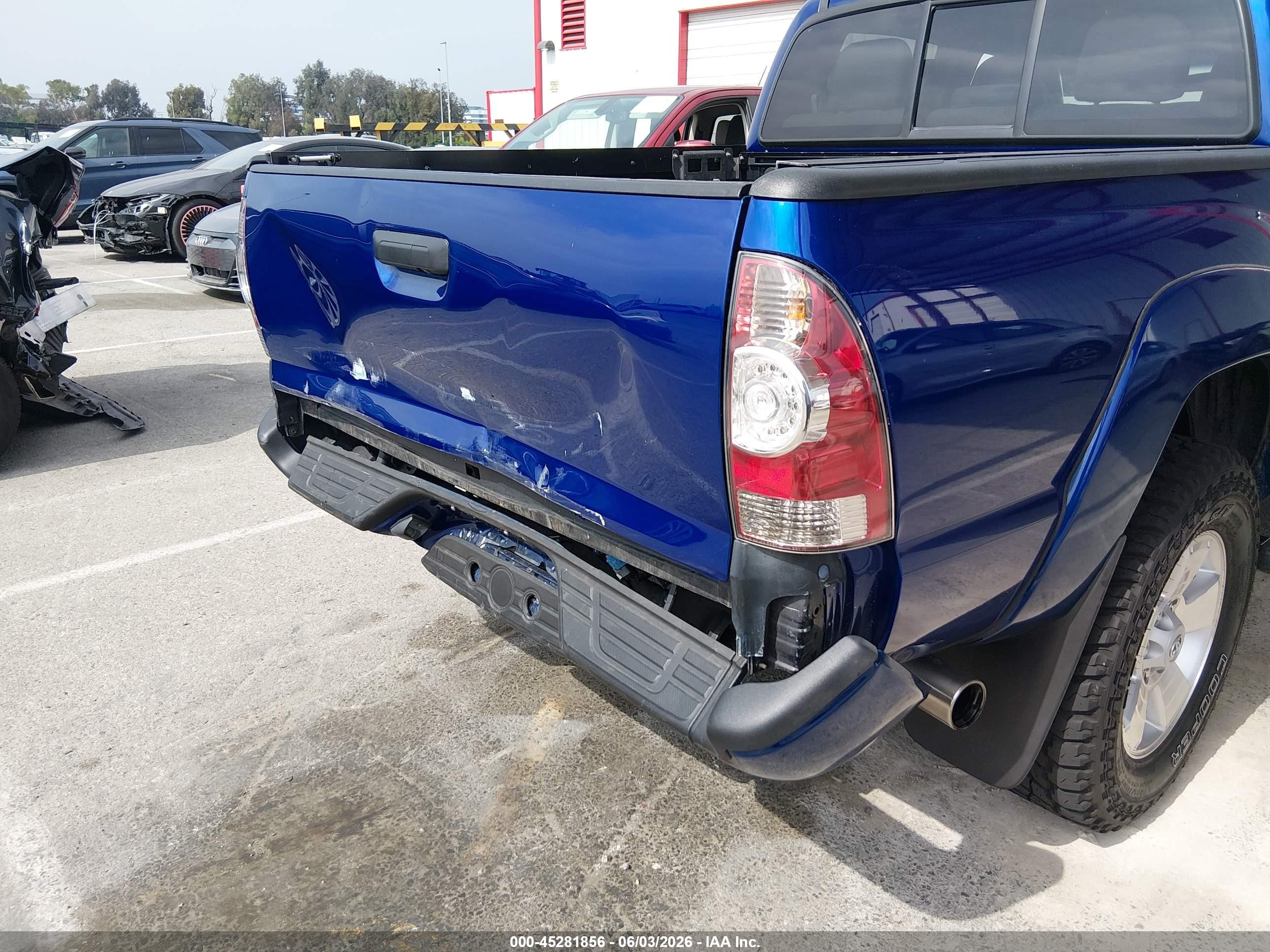 2014 Toyota Tacoma Prerunner V6 Dark Blue vin: 5TFJU4GN0EX060036