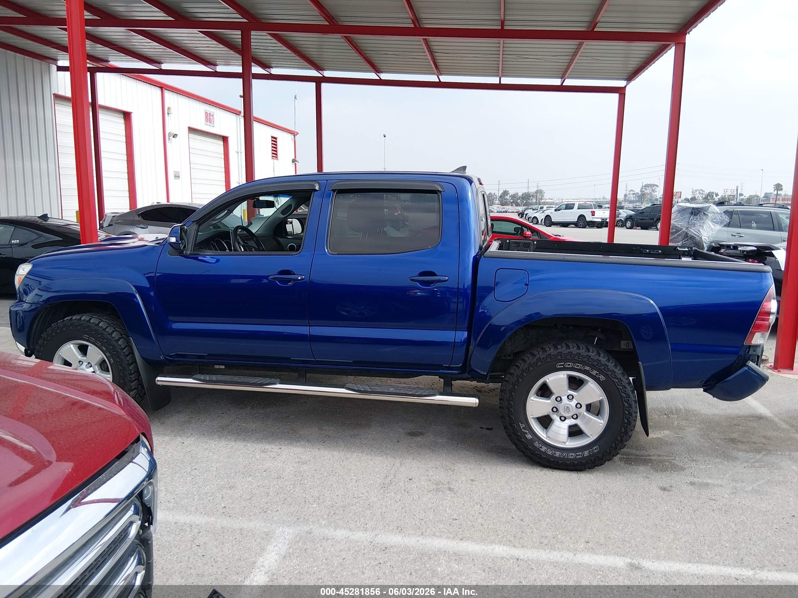 2014 Toyota Tacoma Prerunner V6 Dark Blue vin: 5TFJU4GN0EX060036