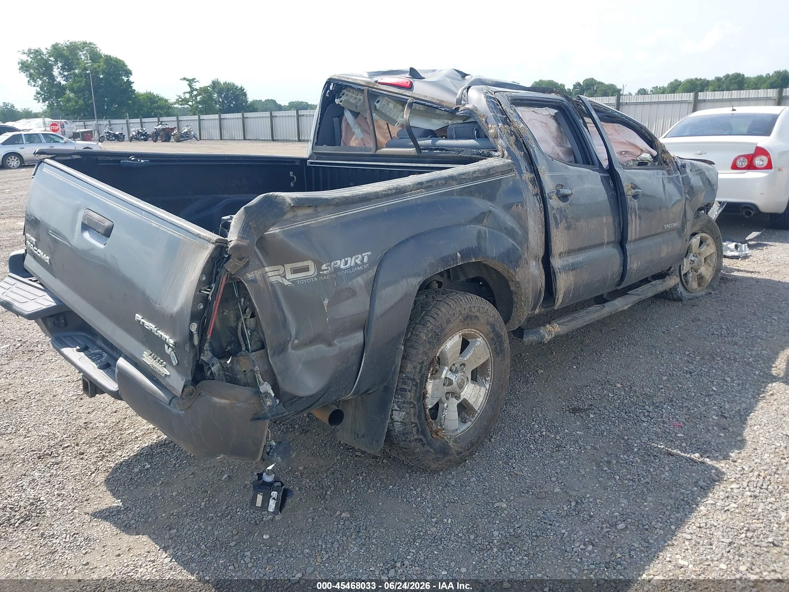 2015 Toyota Tacoma Prerunner V6 Gray vin: 5TFJU4GN0FX075704