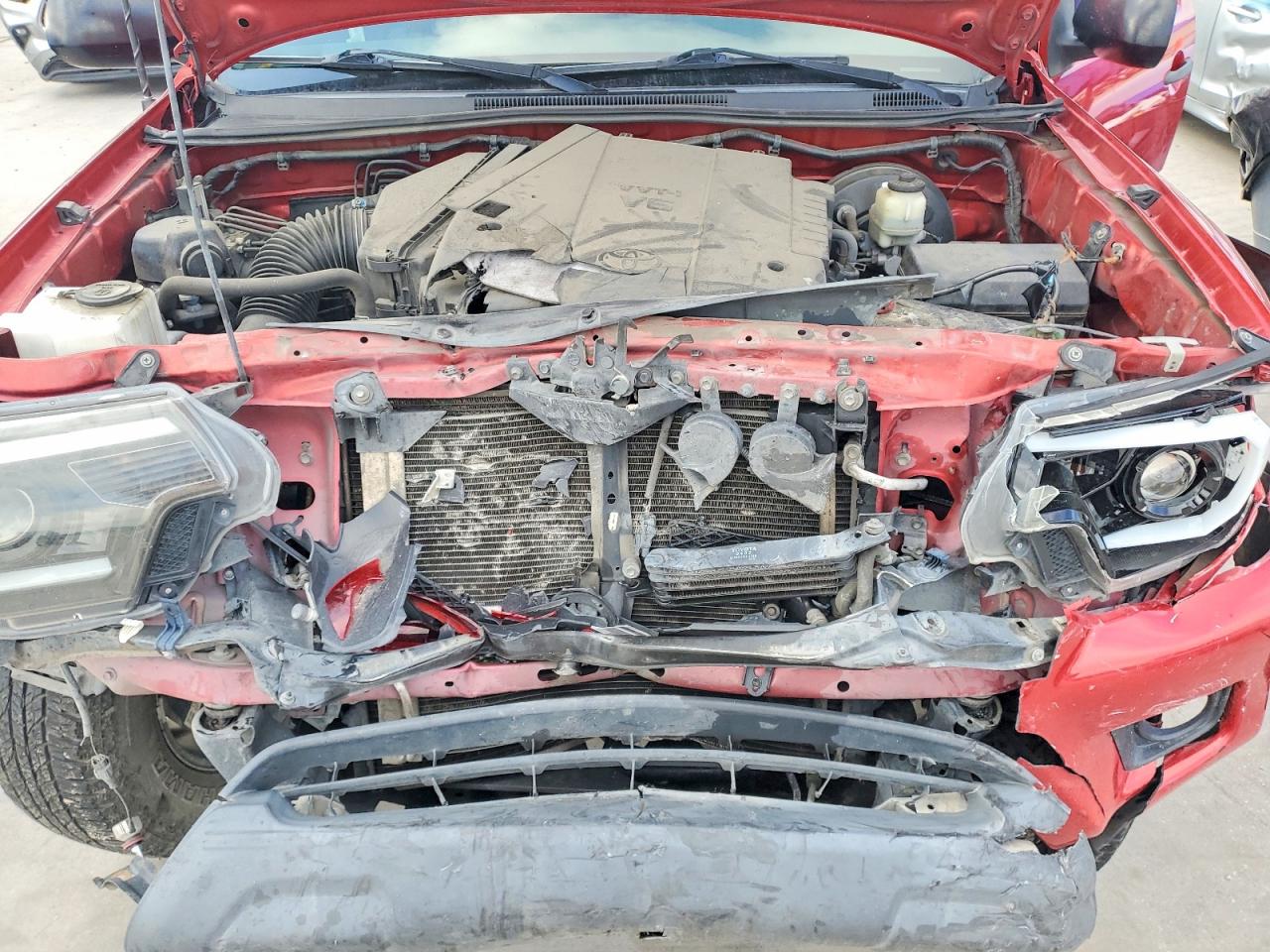 2015 Toyota Tacoma Double Cab Prerunner Красный vin: 5TFJU4GN0FX088033