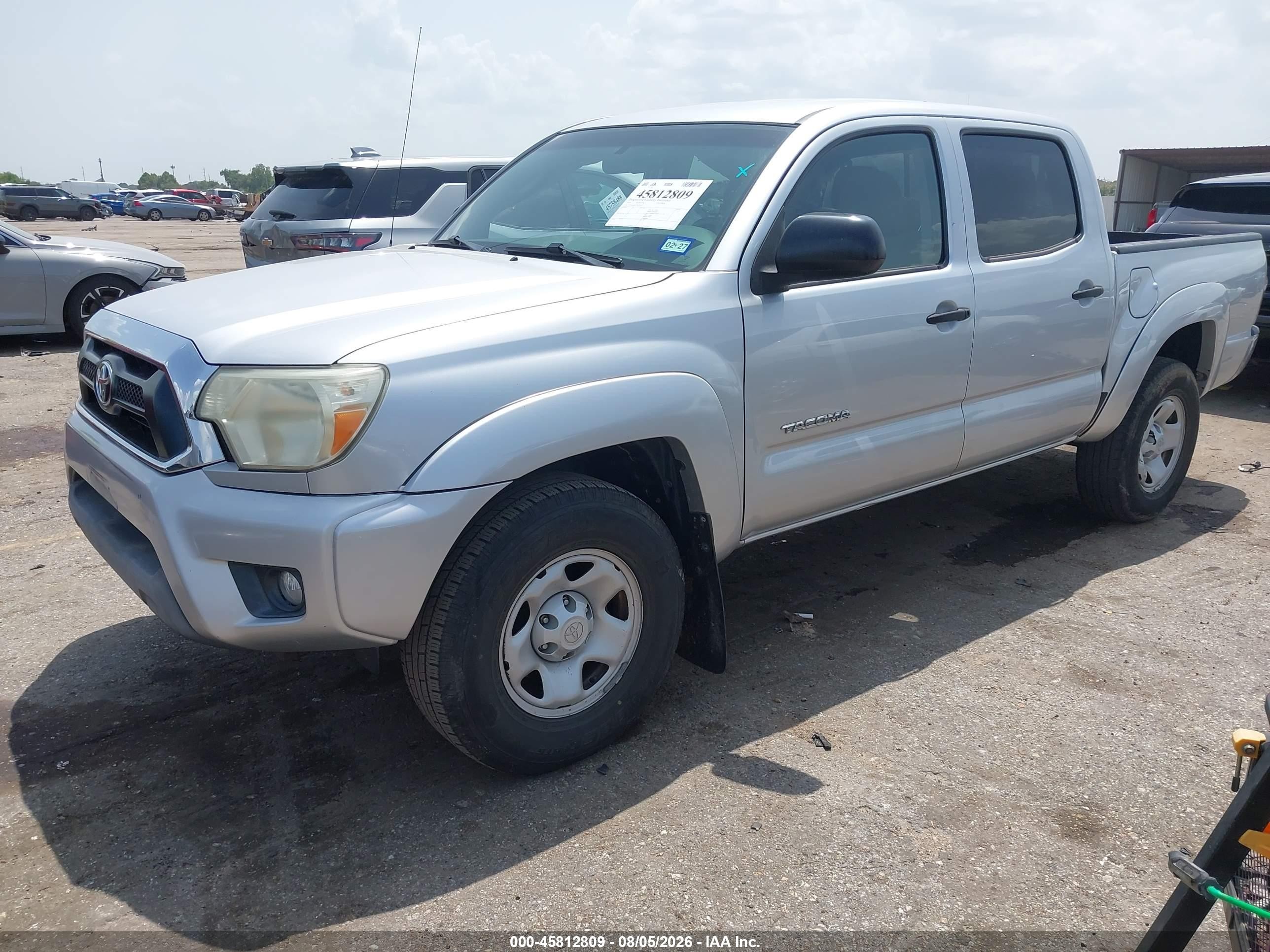 2013 Toyota Tacoma Prerunner V6 Серебряный vin: 5TFJU4GN1DX030333