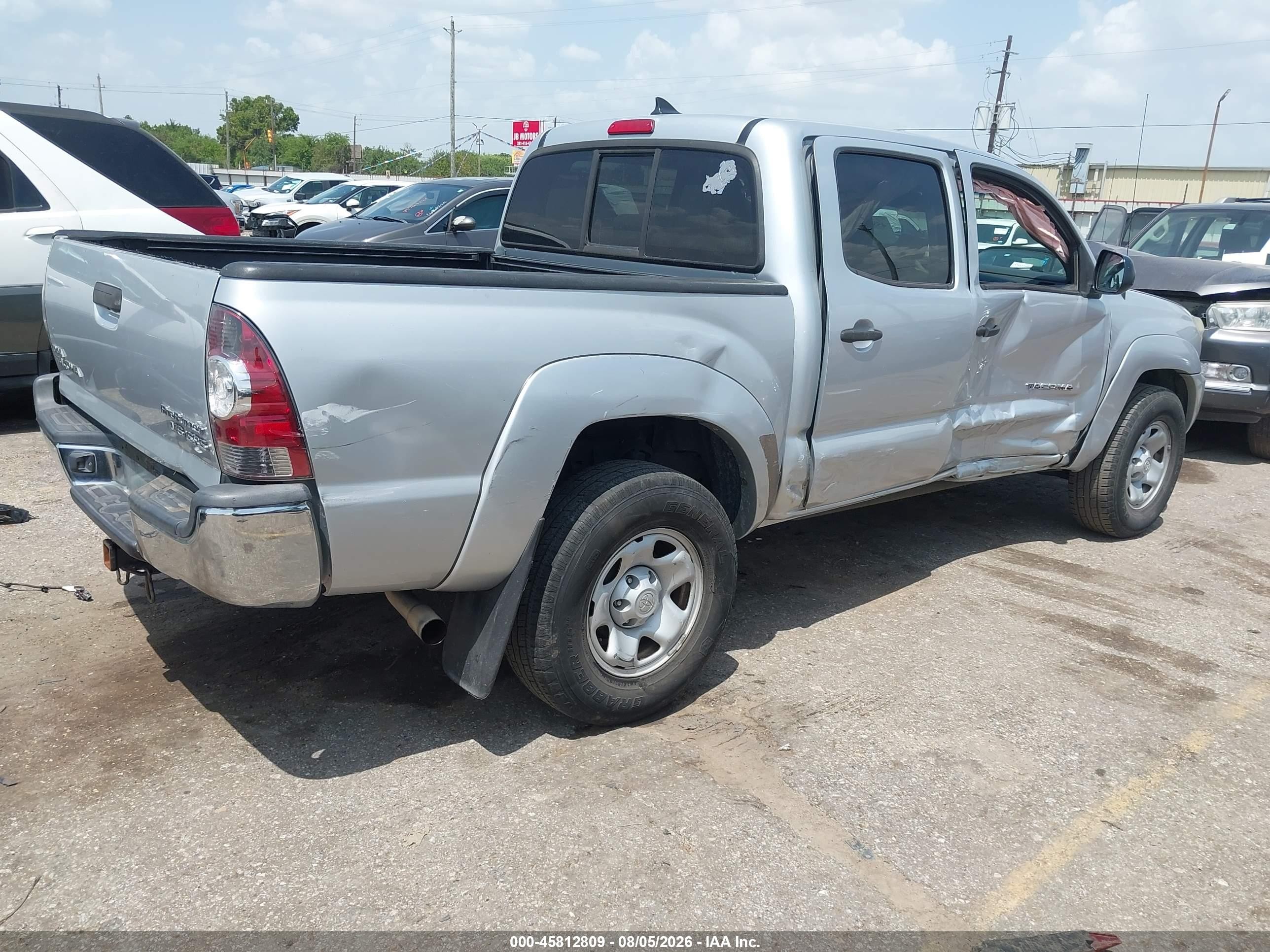 2013 Toyota Tacoma Prerunner V6 Серебряный vin: 5TFJU4GN1DX030333