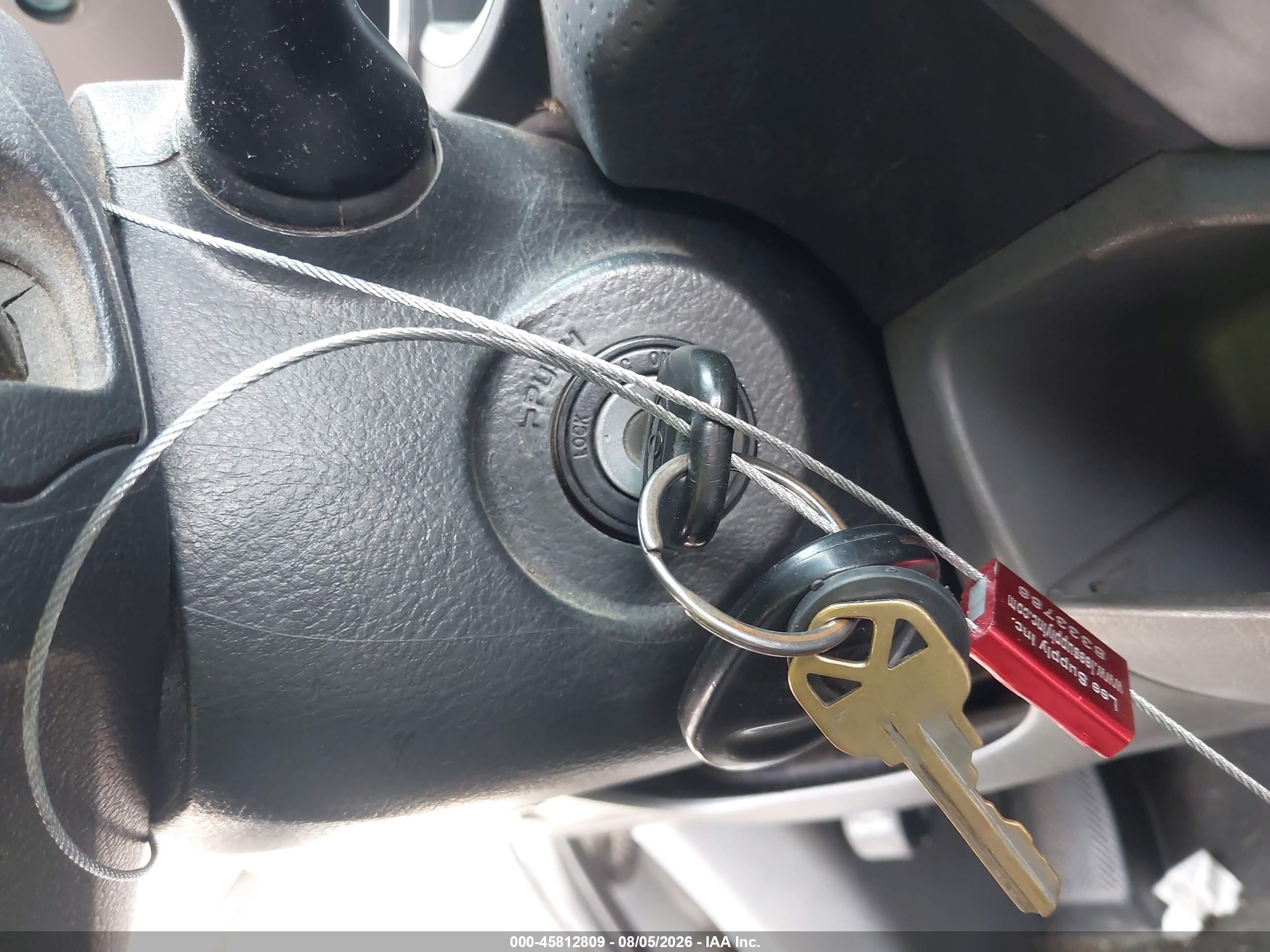 2013 Toyota Tacoma Prerunner V6 Серебряный vin: 5TFJU4GN1DX030333