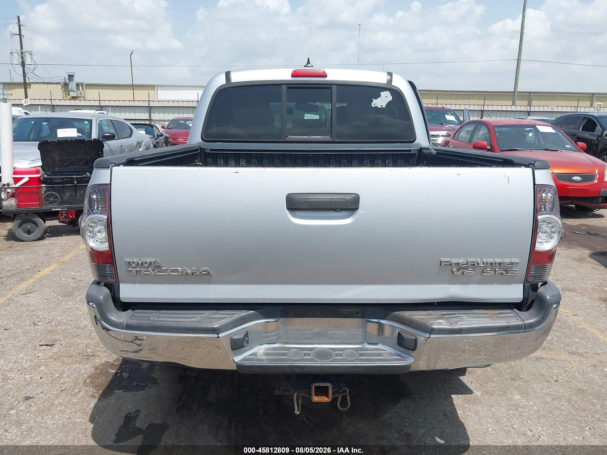 2013 Toyota Tacoma Prerunner V6 Серебряный vin: 5TFJU4GN1DX030333
