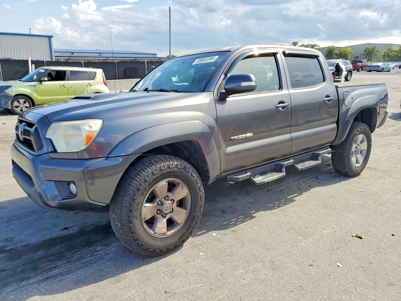 2014 Toyota Tacoma Gray vin: 5TFJU4GN1EX056691