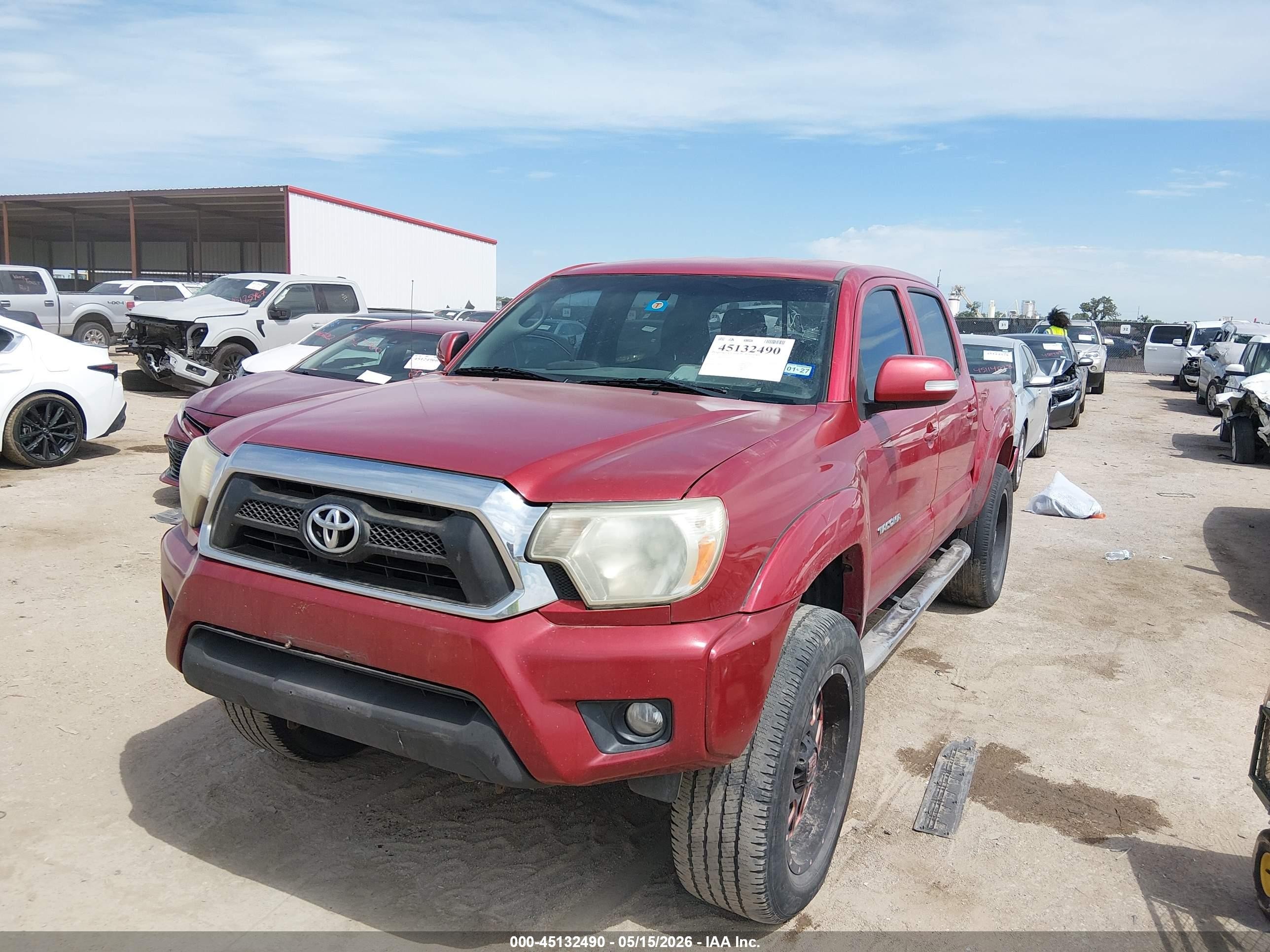 2015 Toyota Tacoma Prerunner V6 Red vin: 5TFJU4GN1FX070348