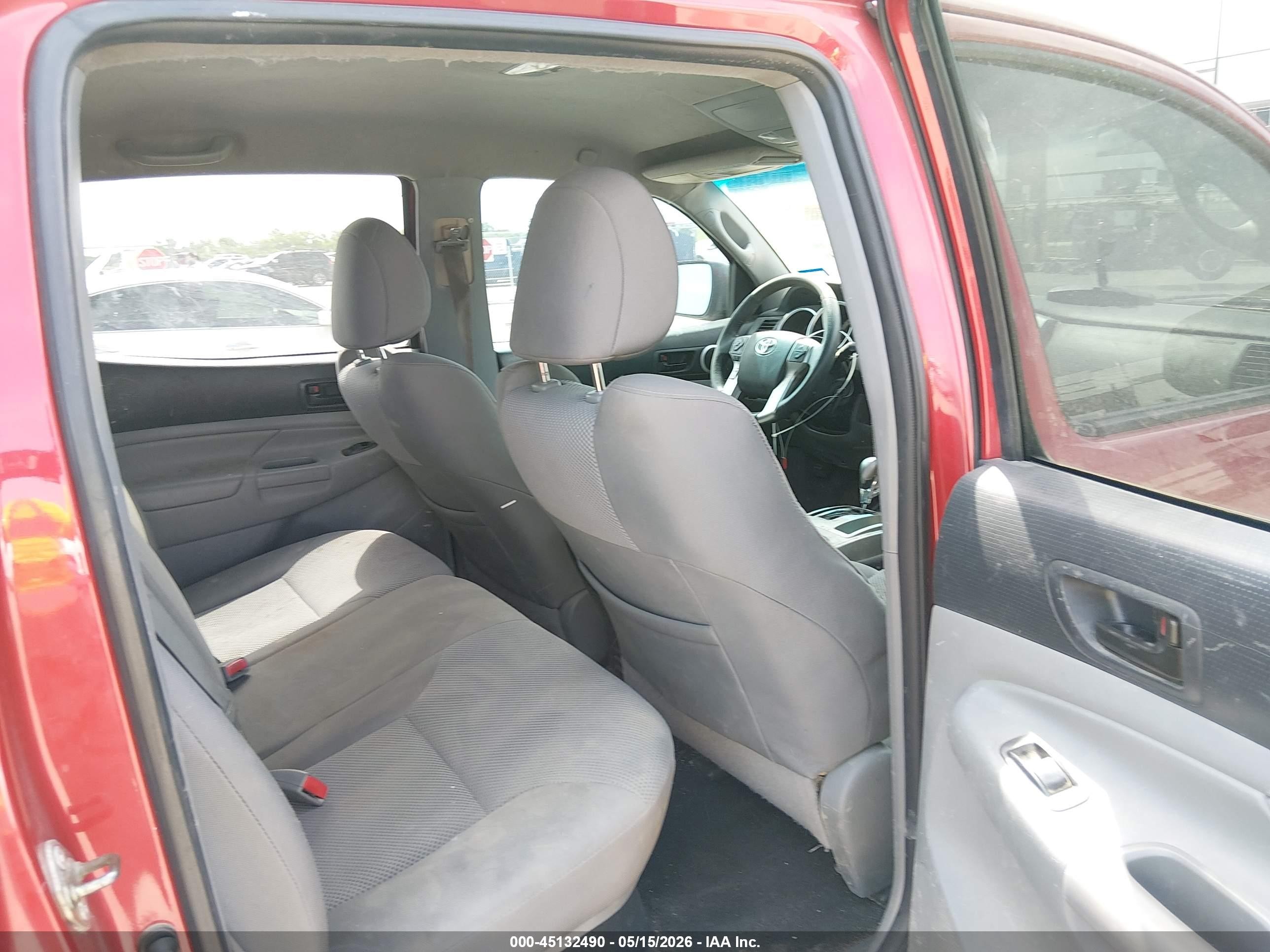 2015 Toyota Tacoma Prerunner V6 Red vin: 5TFJU4GN1FX070348