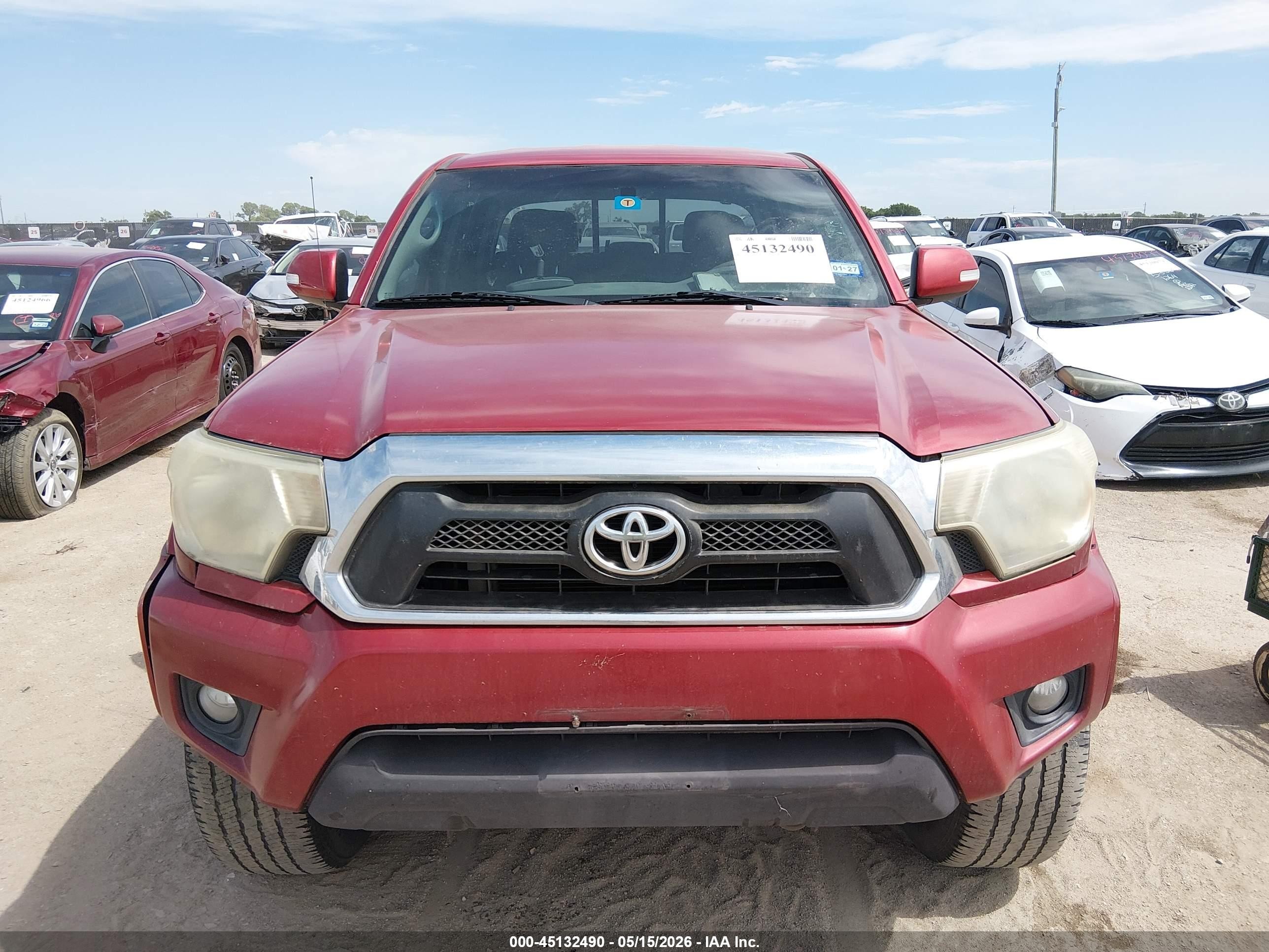 2015 Toyota Tacoma Prerunner V6 Red vin: 5TFJU4GN1FX070348
