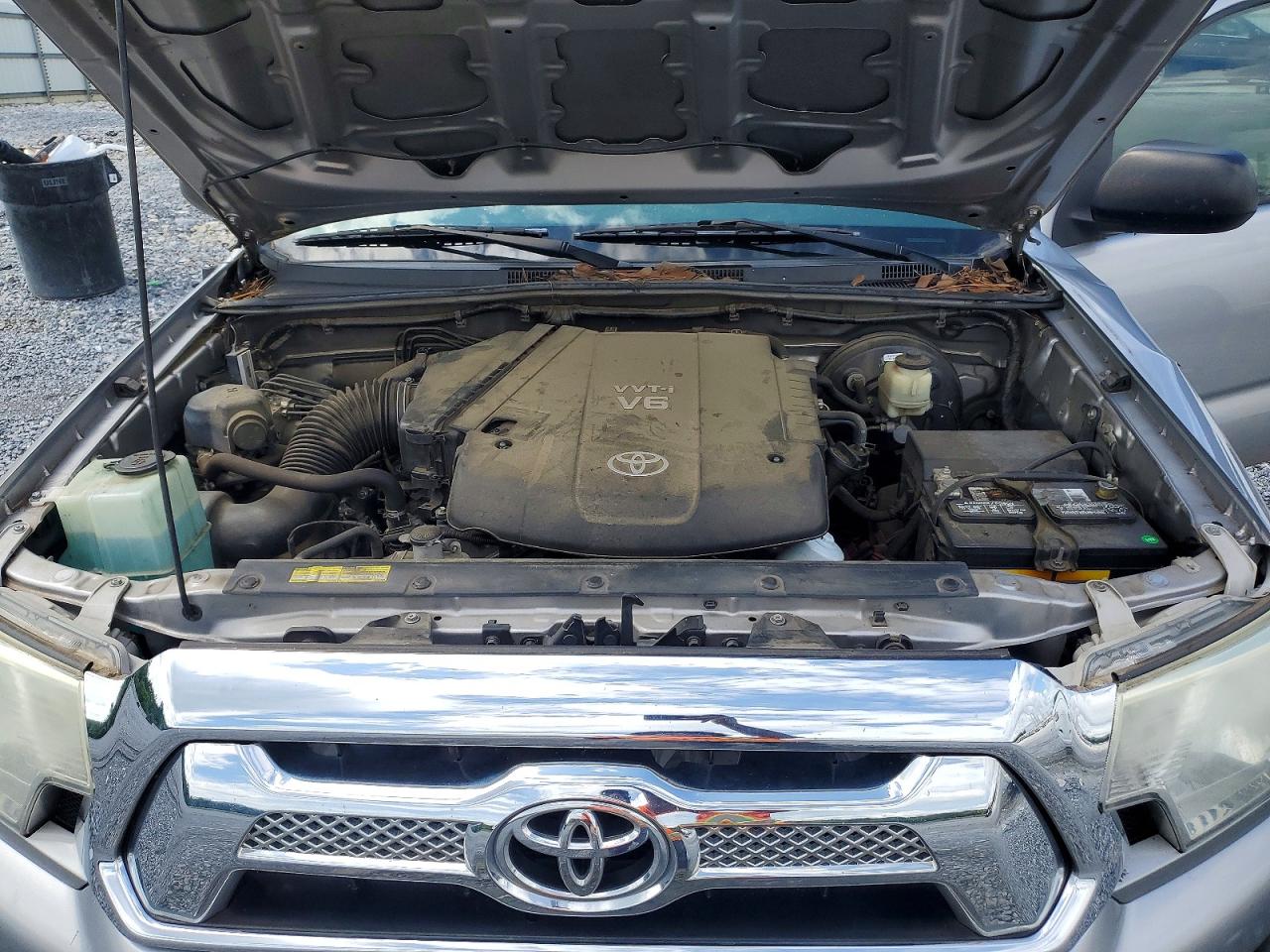 2014 Toyota Tacoma Double Cab Prerunner Silver vin: 5TFJU4GN2EX063018