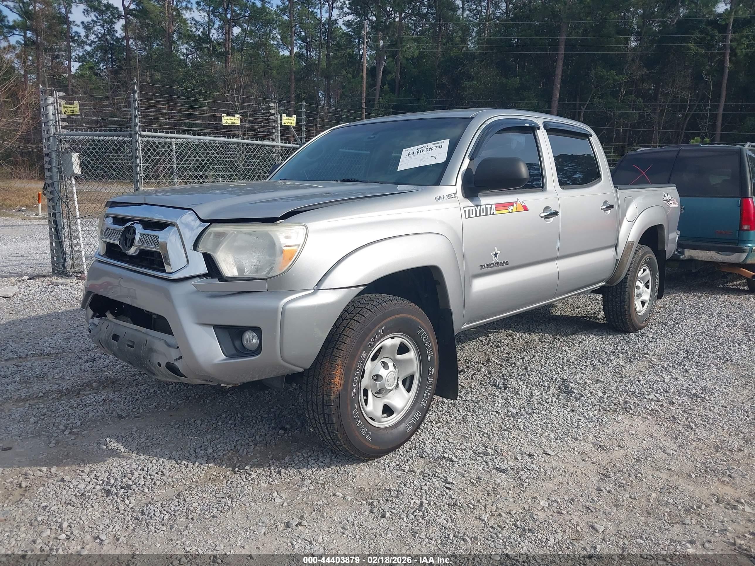 2015 Toyota Tacoma Prerunner V6 Silver vin: 5TFJU4GN2FX073386