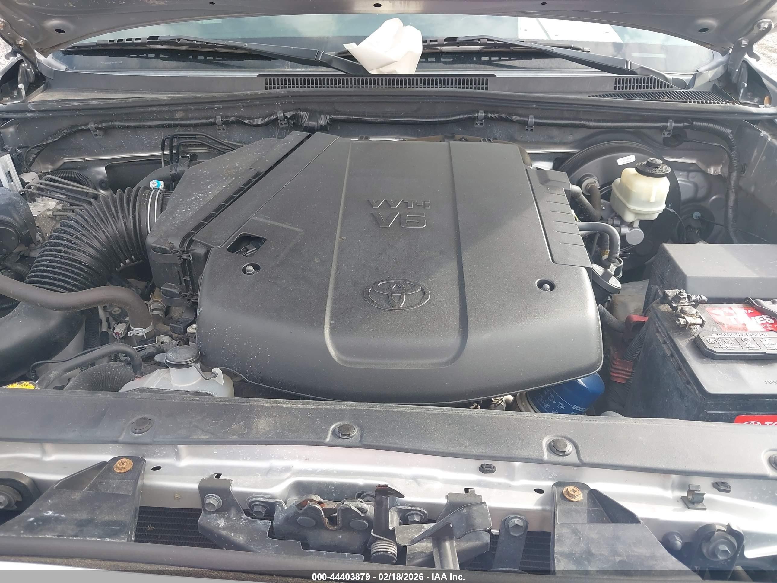 2015 Toyota Tacoma Prerunner V6 Silver vin: 5TFJU4GN2FX073386