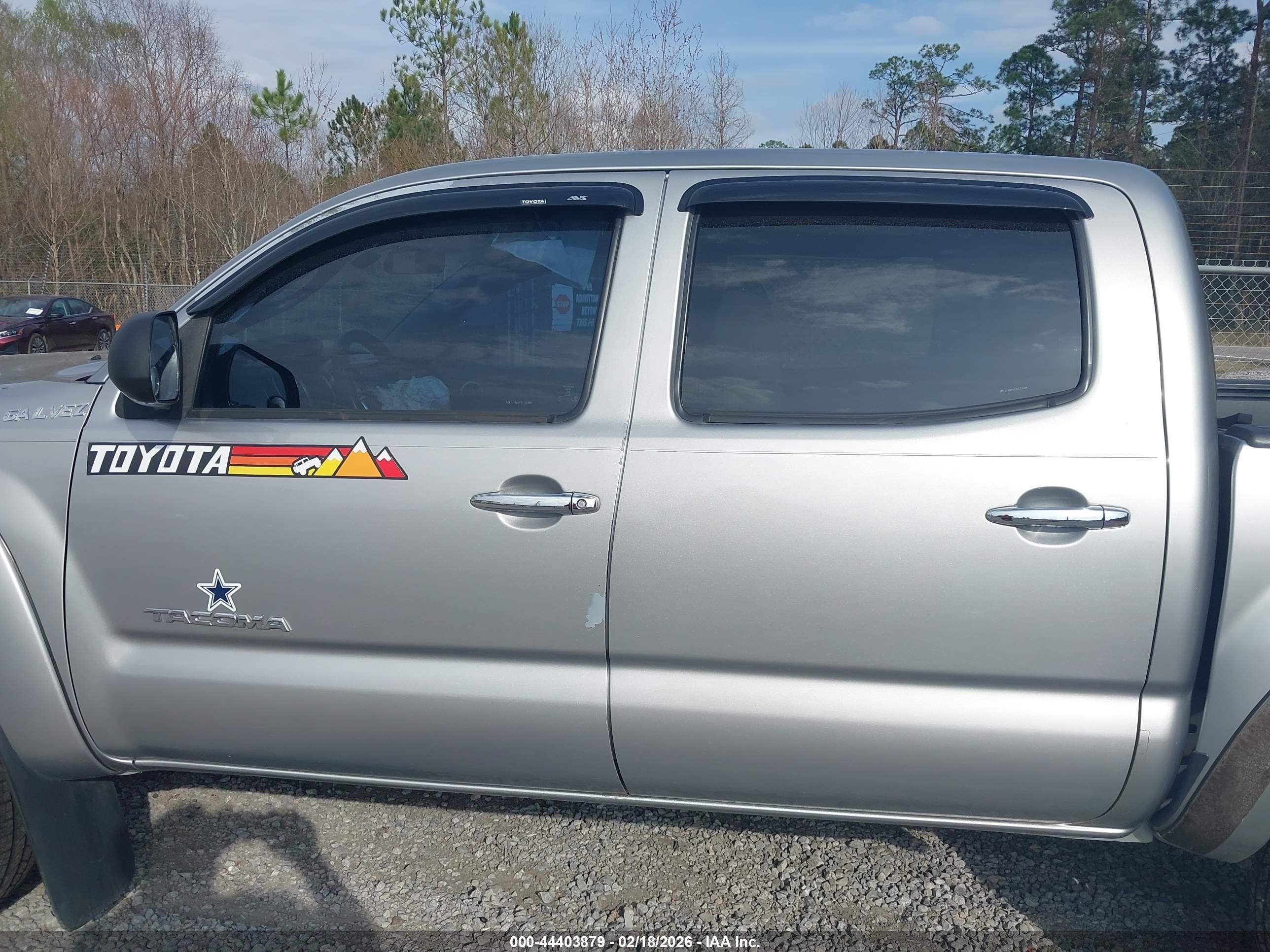 2015 Toyota Tacoma Prerunner V6 Silver vin: 5TFJU4GN2FX073386