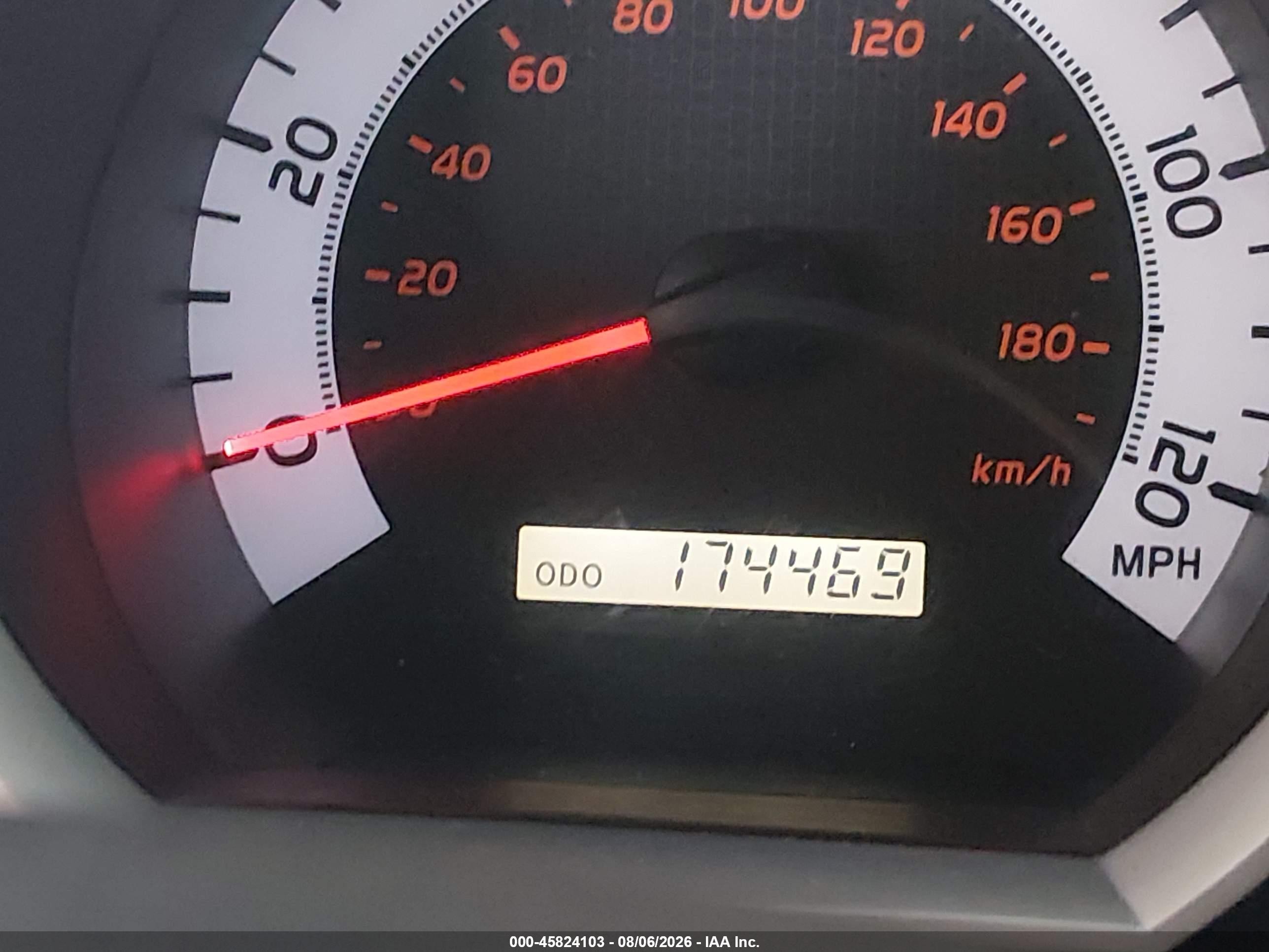 2015 Toyota Tacoma Prerunner V6 Серебряный vin: 5TFJU4GN2FX081861