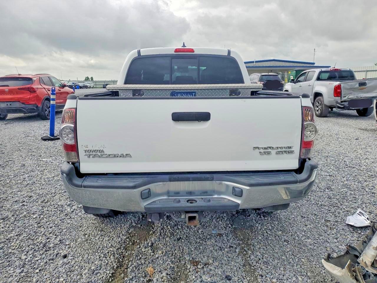 2015 Toyota Tacoma Double Cab Prerunner White vin: 5TFJU4GN2FX087935